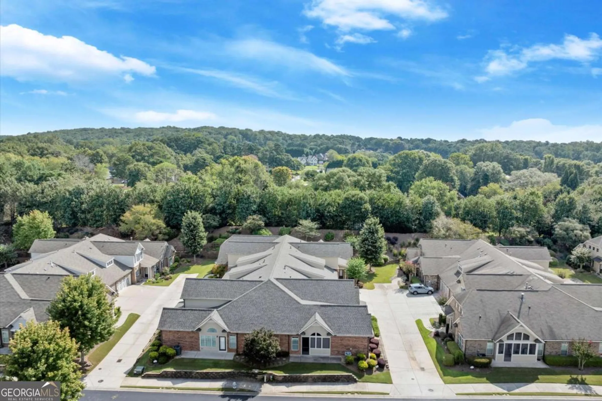 Property Slideshow image 41 of 47 | 2714 middlecreek way, Cumming, GA, 30041