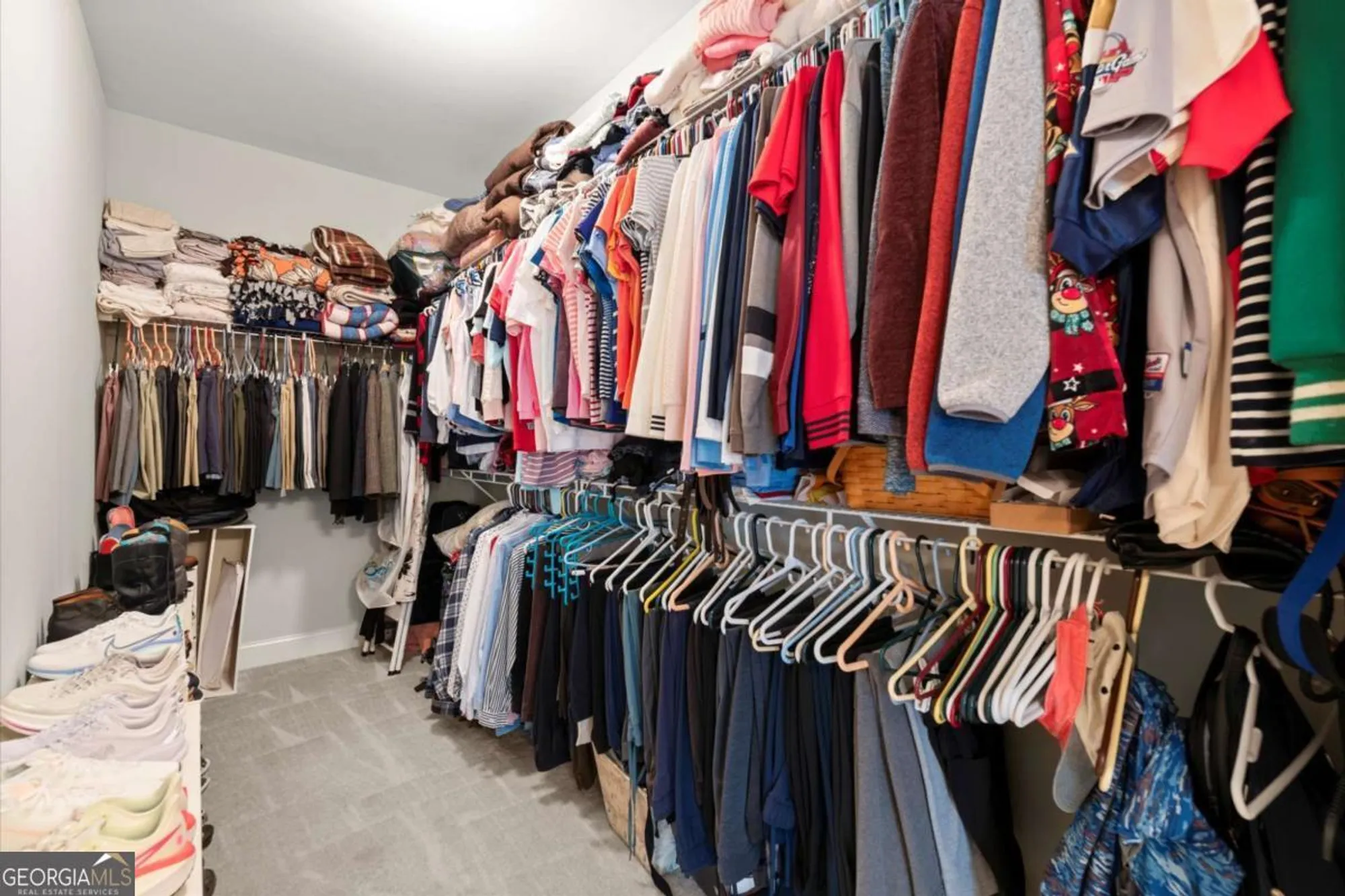 Property Slideshow image 15 of 47 | 2714 middlecreek way, Cumming, GA, 30041