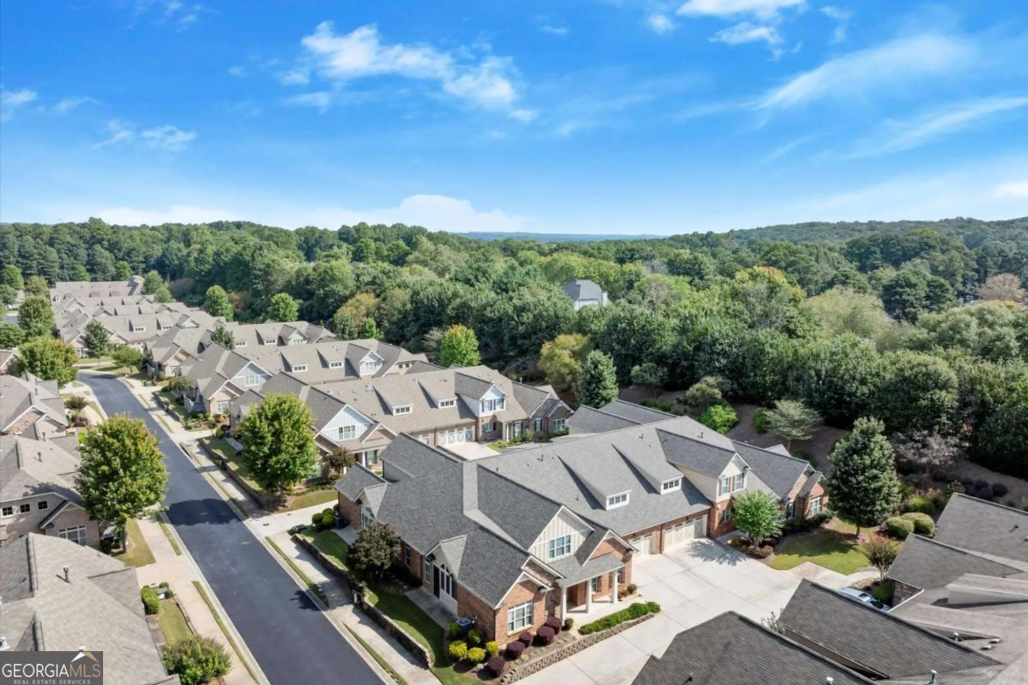 Property Slideshow image 40 of 47 | 2714 middlecreek way, Cumming, GA, 30041