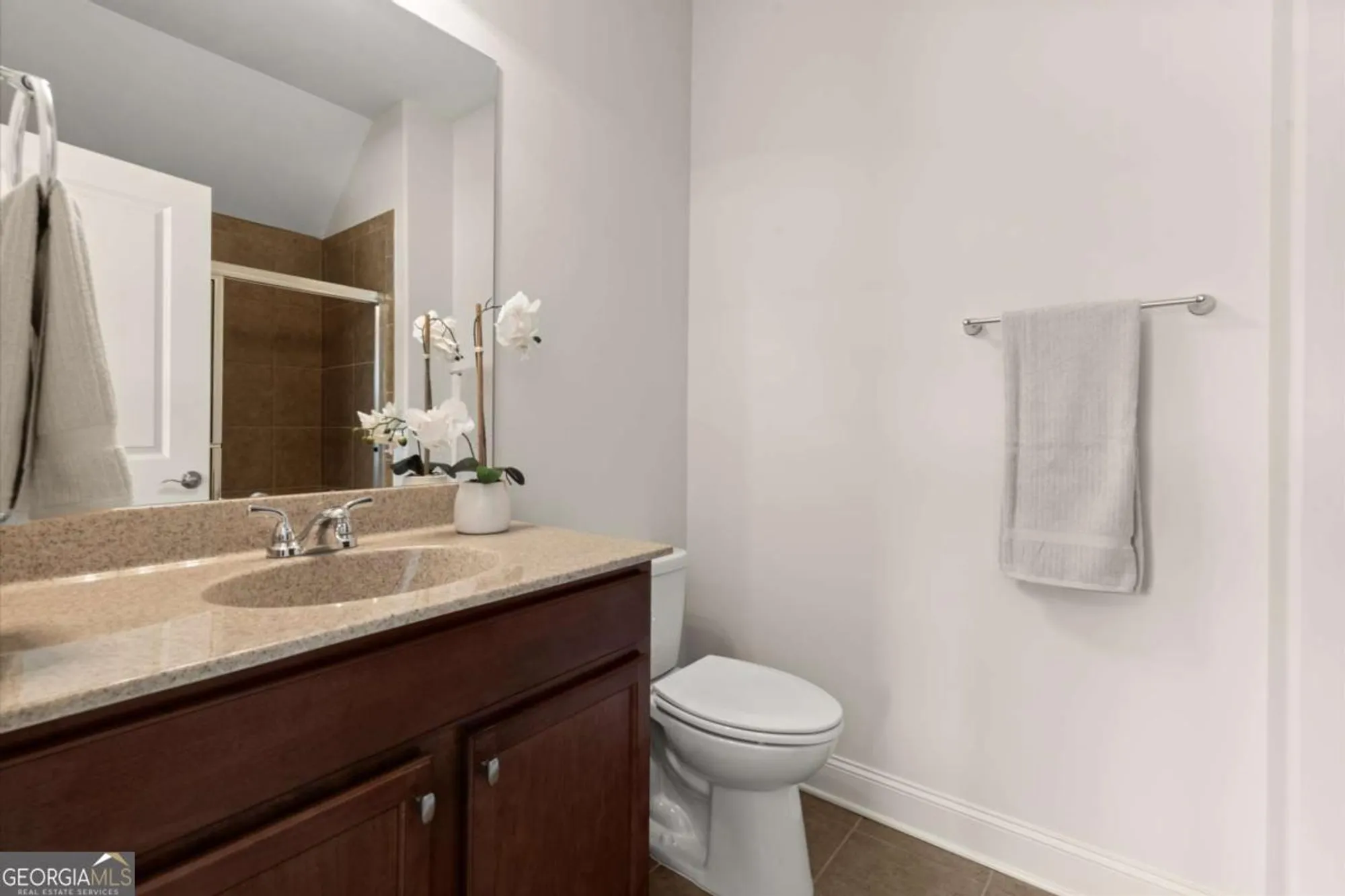 Property Slideshow image 31 of 47 | 2714 middlecreek way, Cumming, GA, 30041