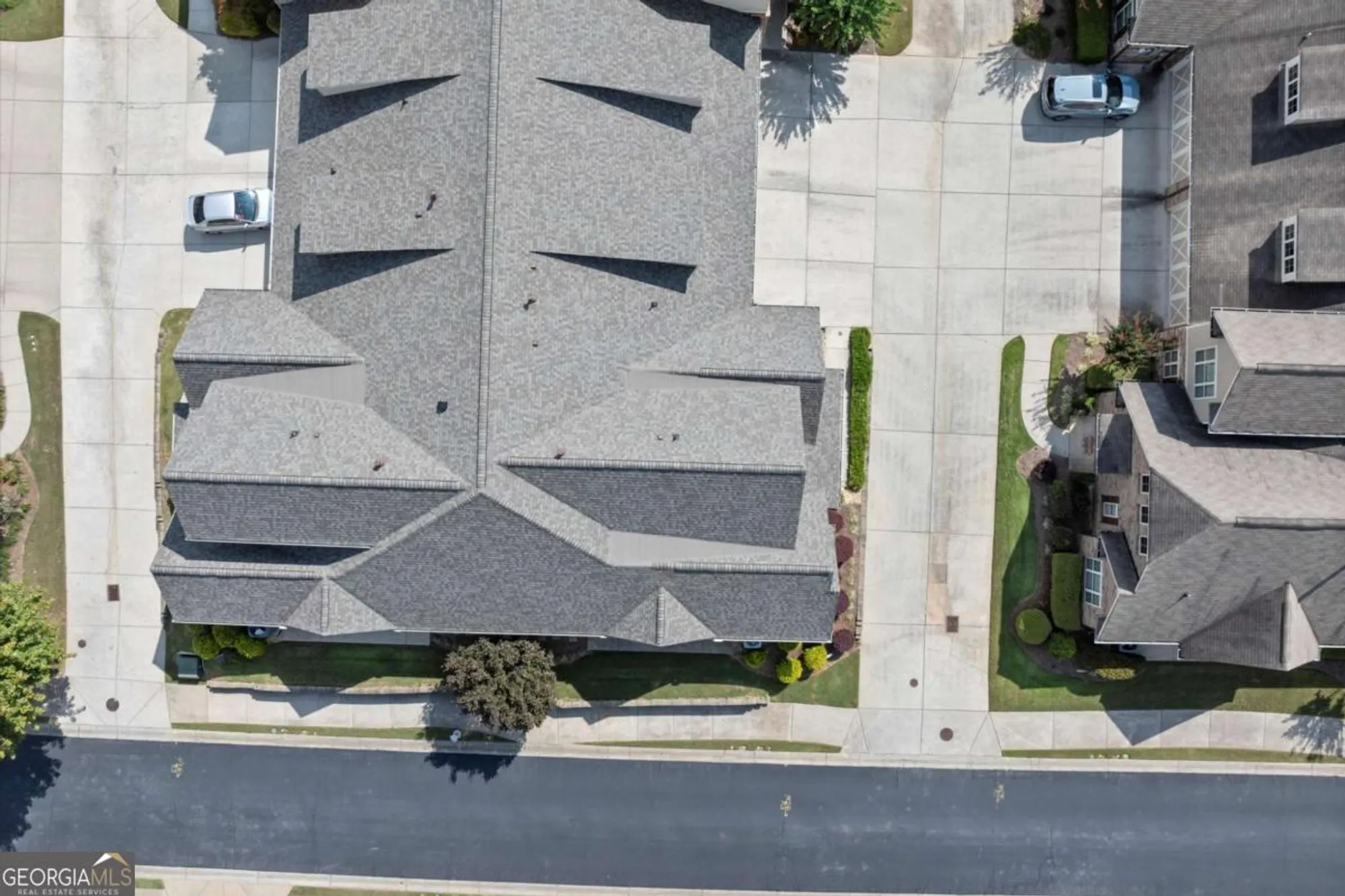 Property Slideshow image 42 of 47 | 2714 middlecreek way, Cumming, GA, 30041