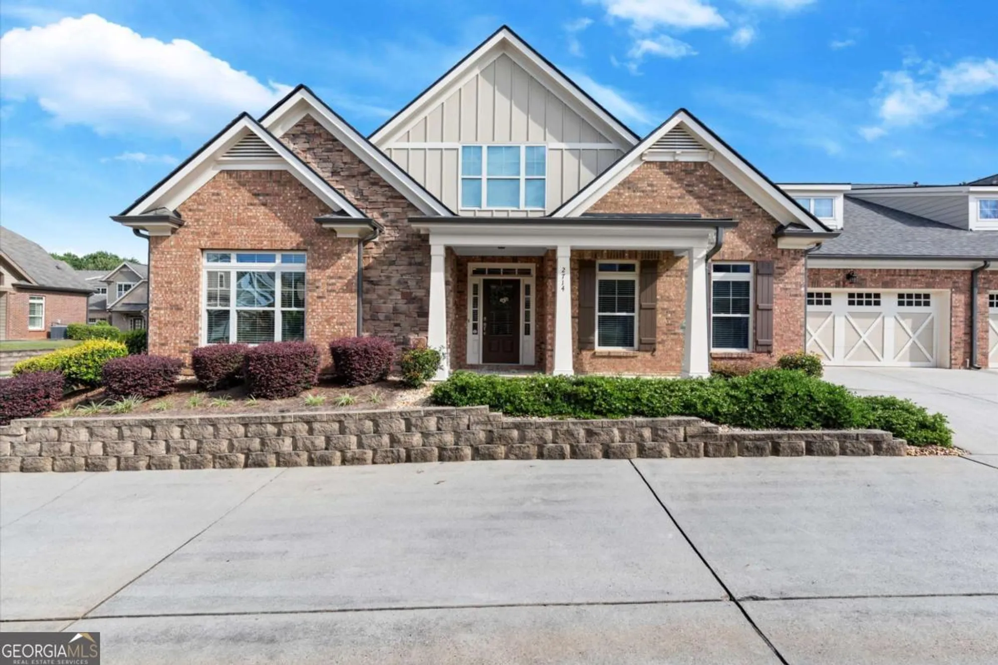 Property Slideshow image 1 of 47 | 2714 middlecreek way, Cumming, GA, 30041