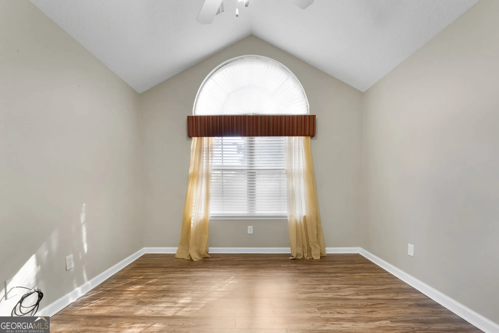 Property Slideshow image 14 of 53 | 227 fenwick cir # 227, Mcdonough, GA, 30253