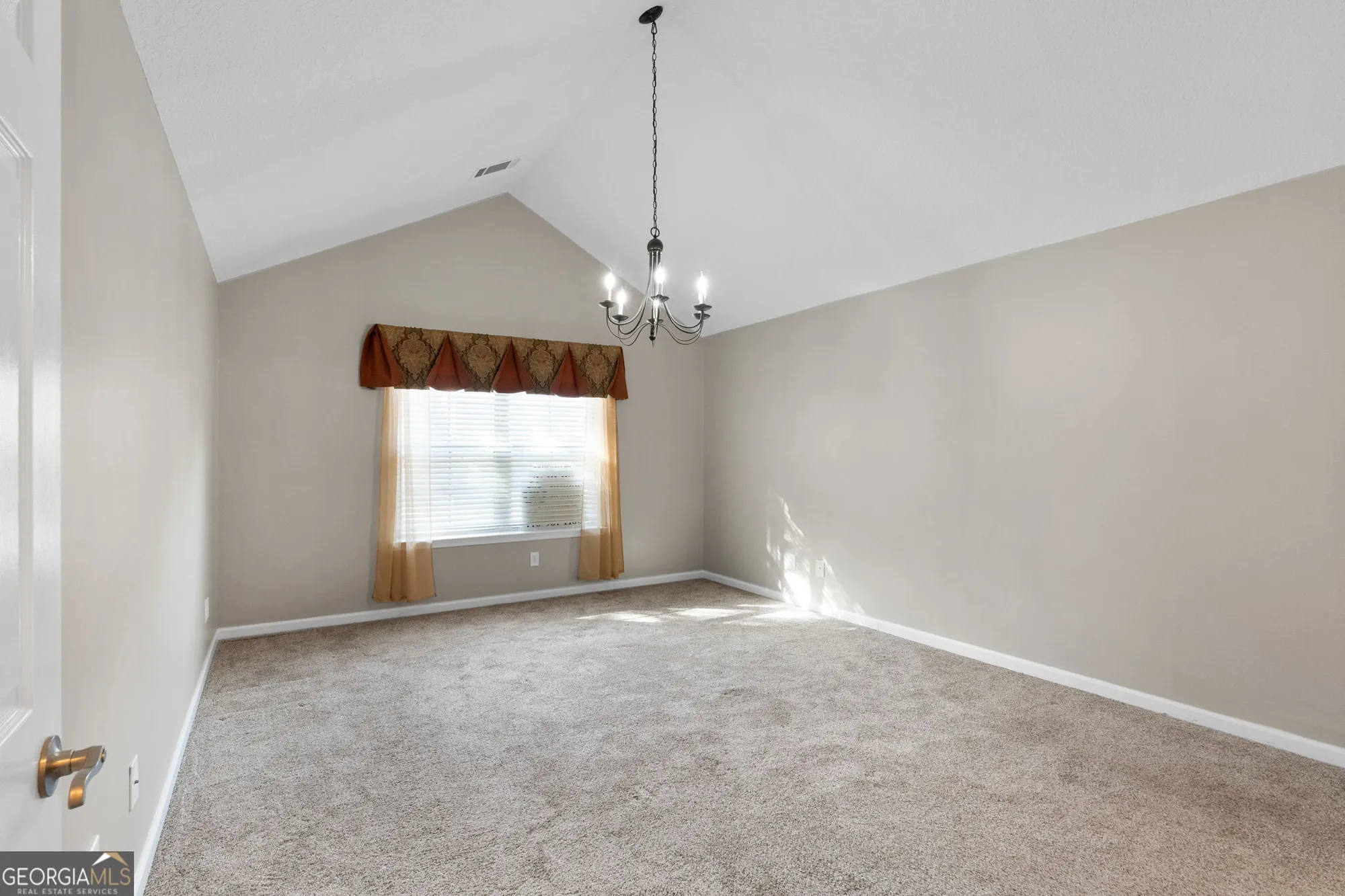 Property Slideshow image 25 of 53 | 227 fenwick cir # 227, Mcdonough, GA, 30253