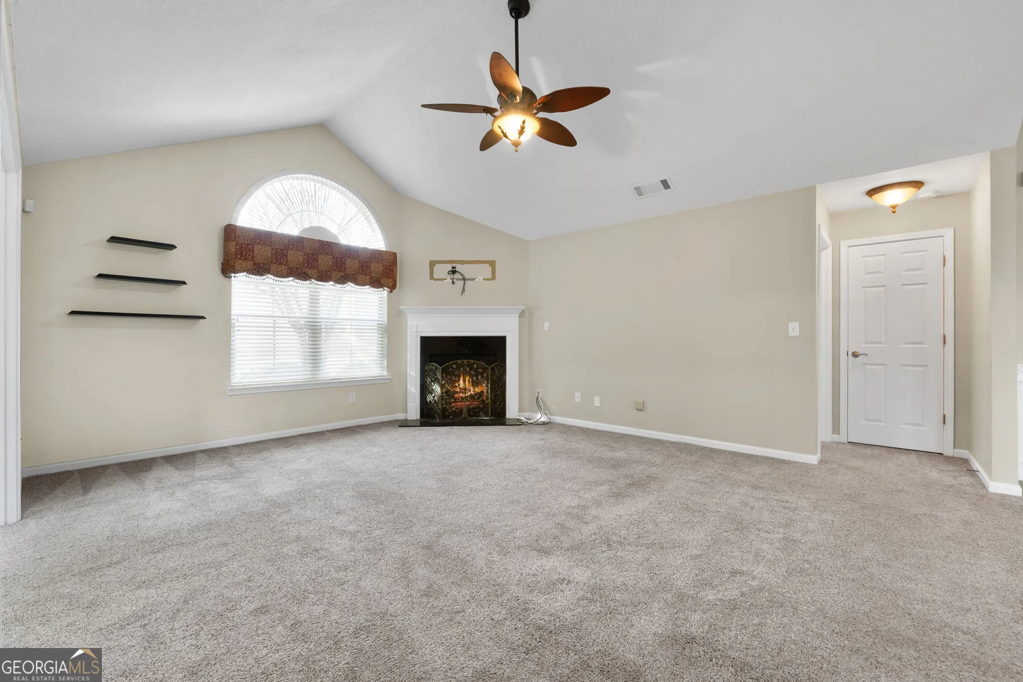 Property Slideshow image 7 of 53 | 227 fenwick cir # 227, Mcdonough, GA, 30253