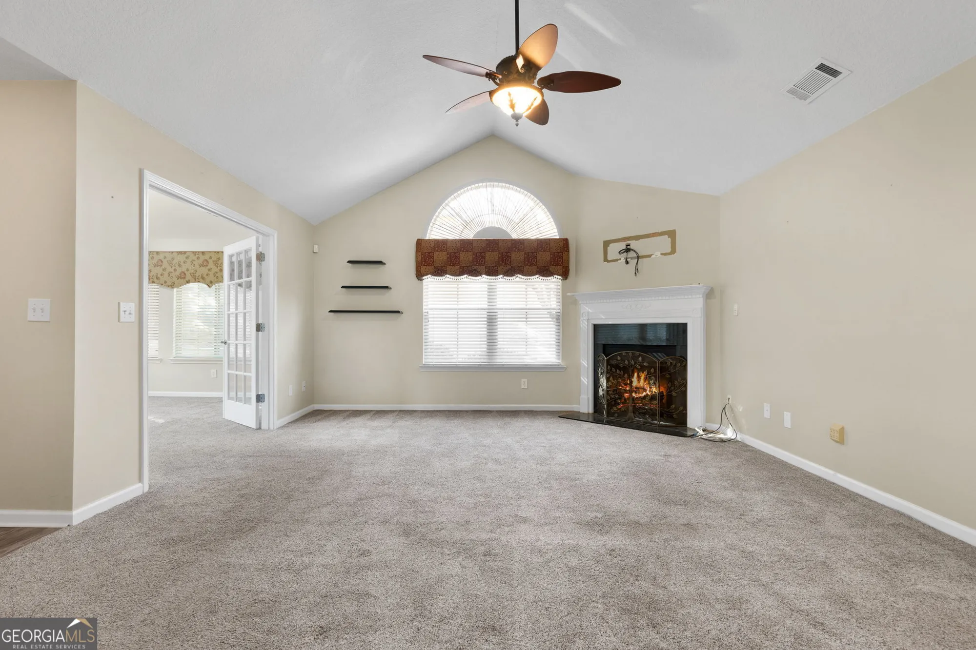 Property Slideshow image 5 of 53 | 227 fenwick cir # 227, Mcdonough, GA, 30253