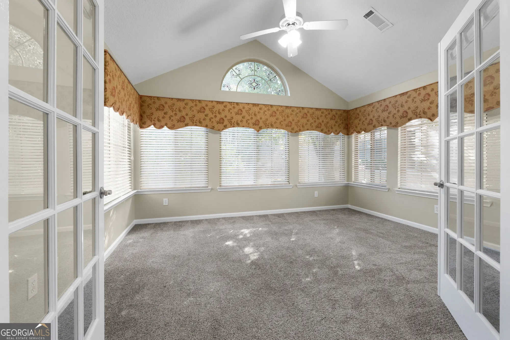 Property Slideshow image 9 of 53 | 227 fenwick cir # 227, Mcdonough, GA, 30253