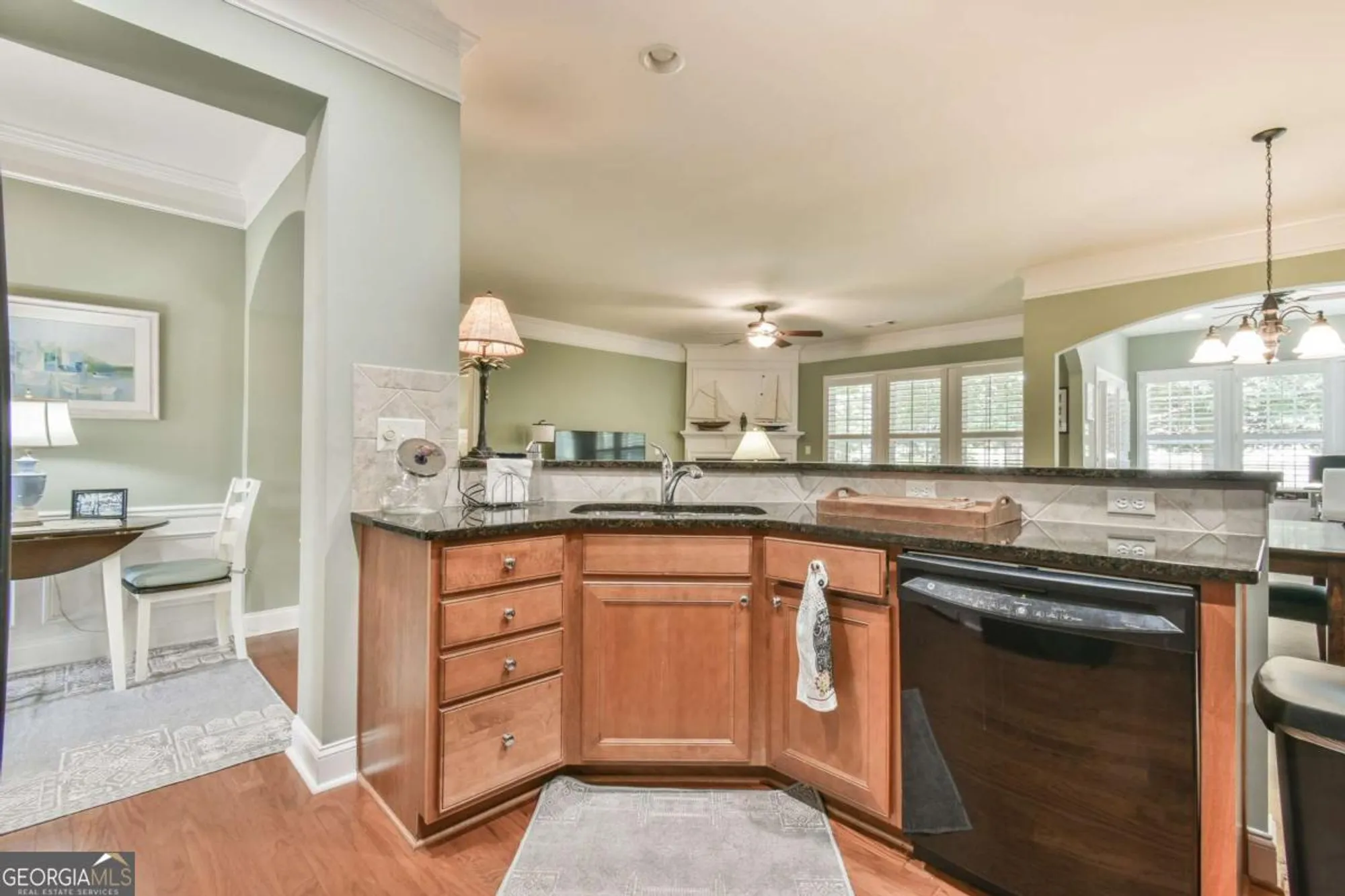 Property Slideshow image 18 of 30 | 5916 flagstone cir, Hoschton, GA, 30548