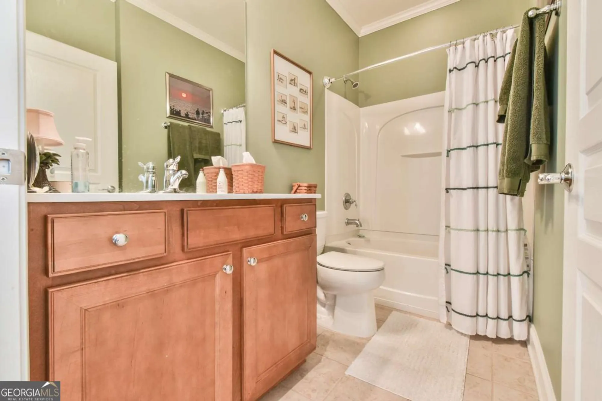 Property Slideshow image 6 of 30 | 5916 flagstone cir, Hoschton, GA, 30548