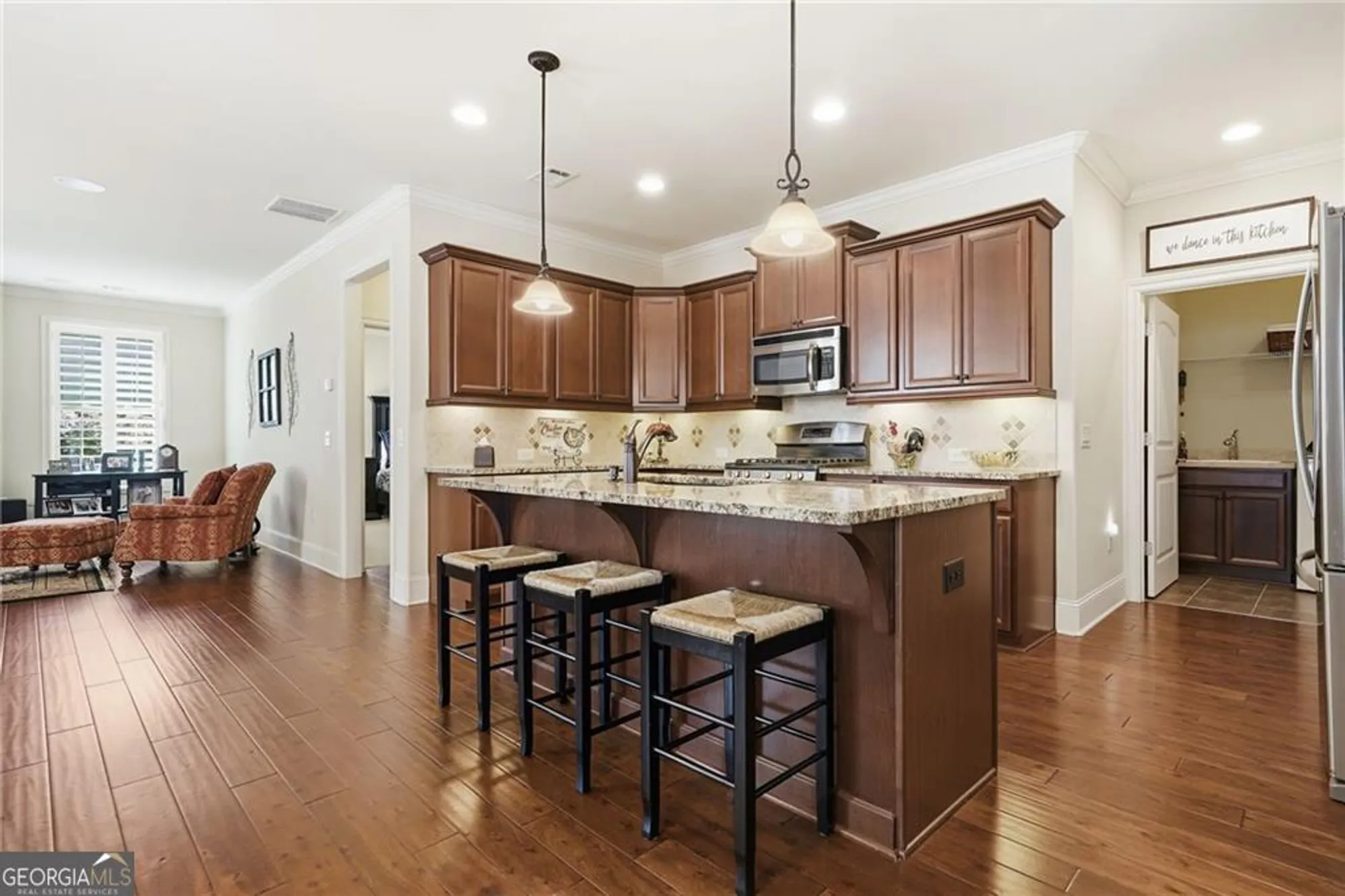 Property Slideshow image 14 of 44 | 126 heron xing, Woodstock, GA, 30188