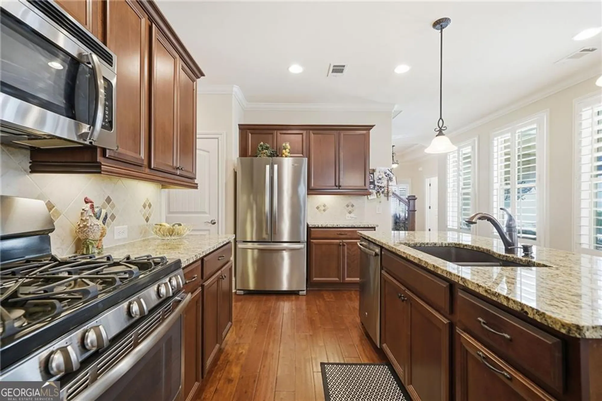 Property Slideshow image 18 of 44 | 126 heron xing, Woodstock, GA, 30188