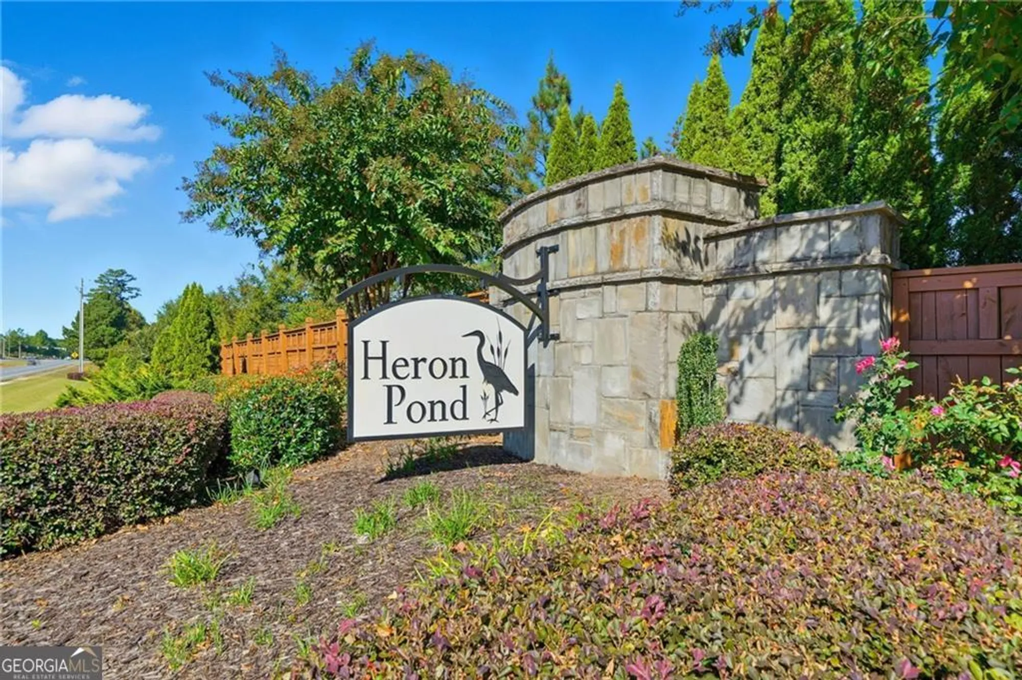 Property Slideshow image 35 of 44 | 126 heron xing, Woodstock, GA, 30188