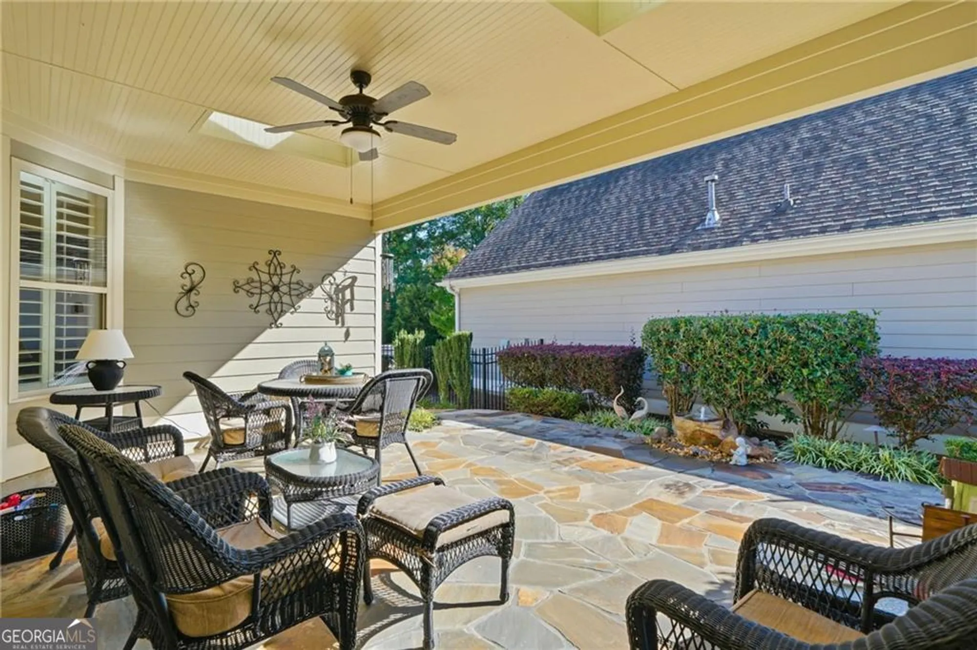 Property Slideshow image 29 of 44 | 126 heron xing, Woodstock, GA, 30188