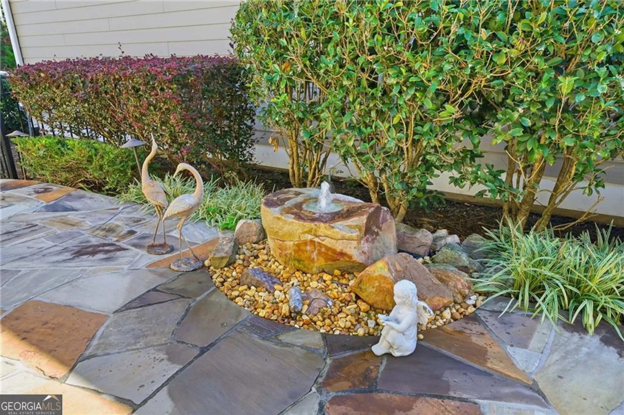 Property Slideshow image 32 of 44 | 126 heron xing, Woodstock, GA, 30188