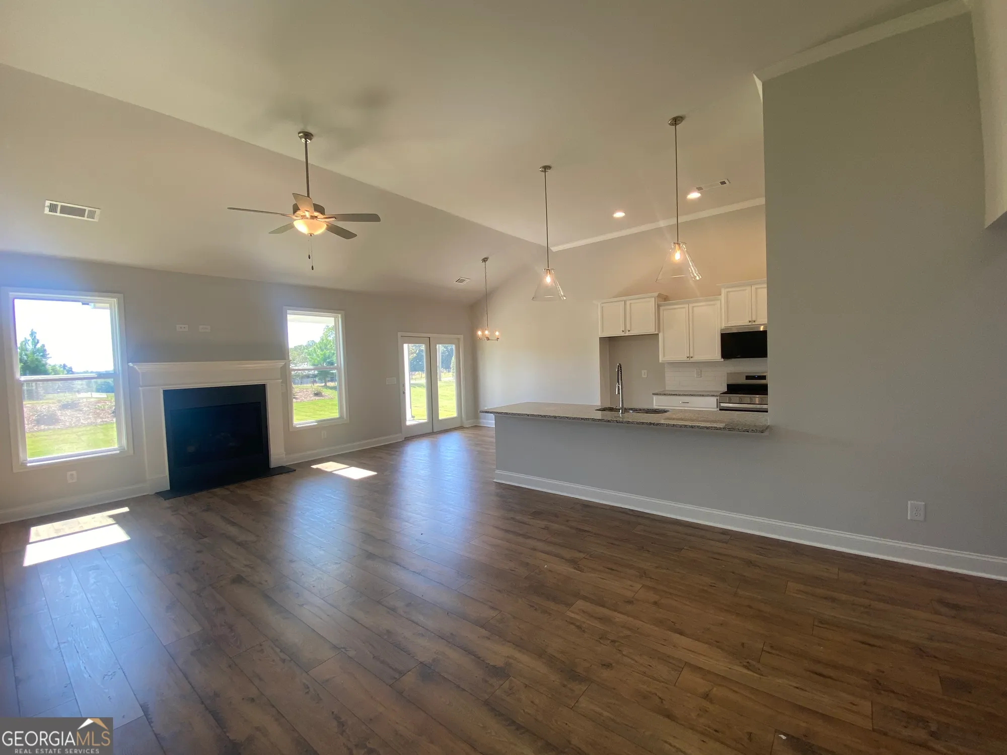 Property Slideshow image 29 of 61 | 372 glenside dr # 76, Jefferson, GA, 30549