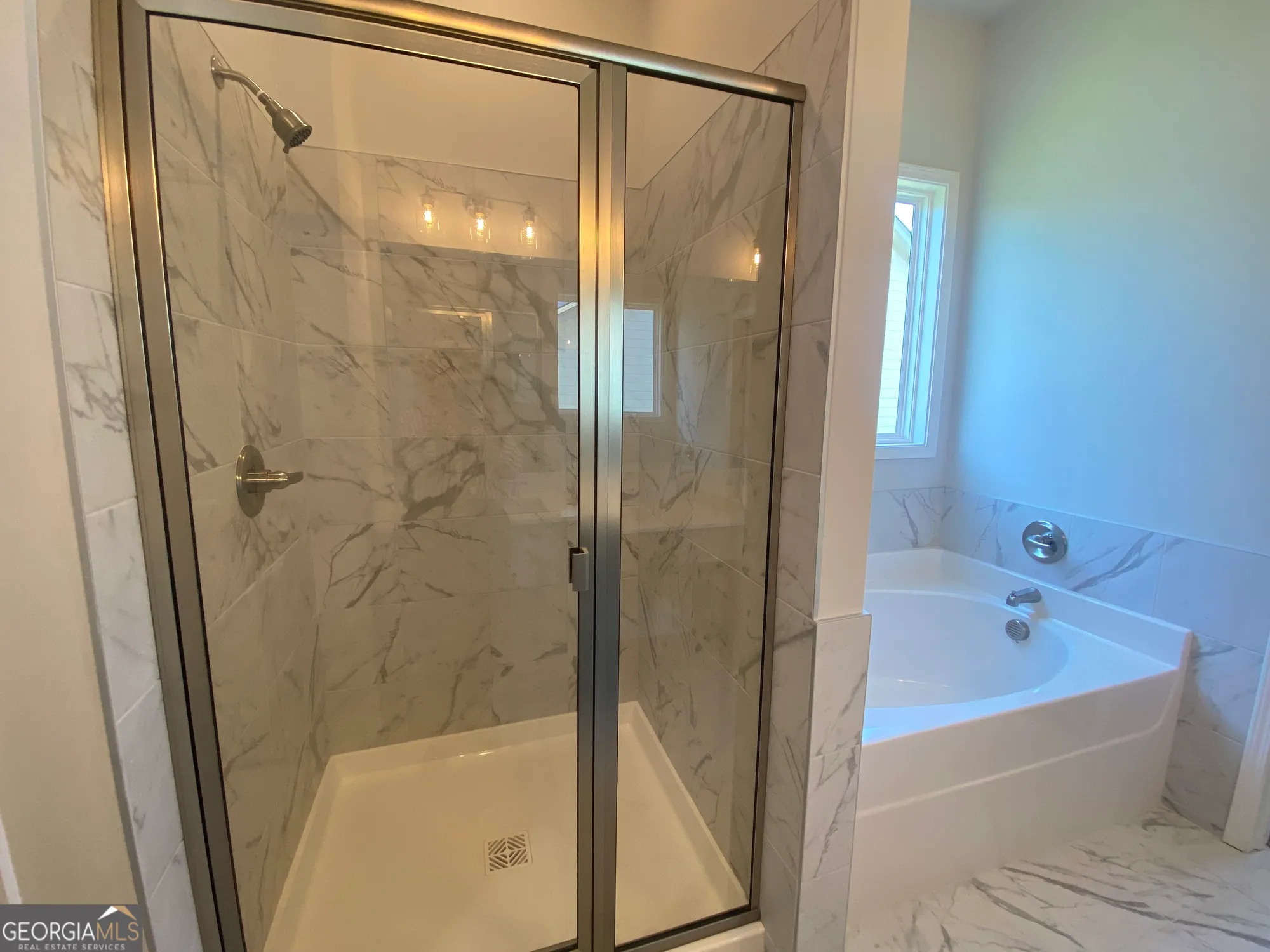 Property Slideshow image 21 of 61 | 372 glenside dr # 76, Jefferson, GA, 30549