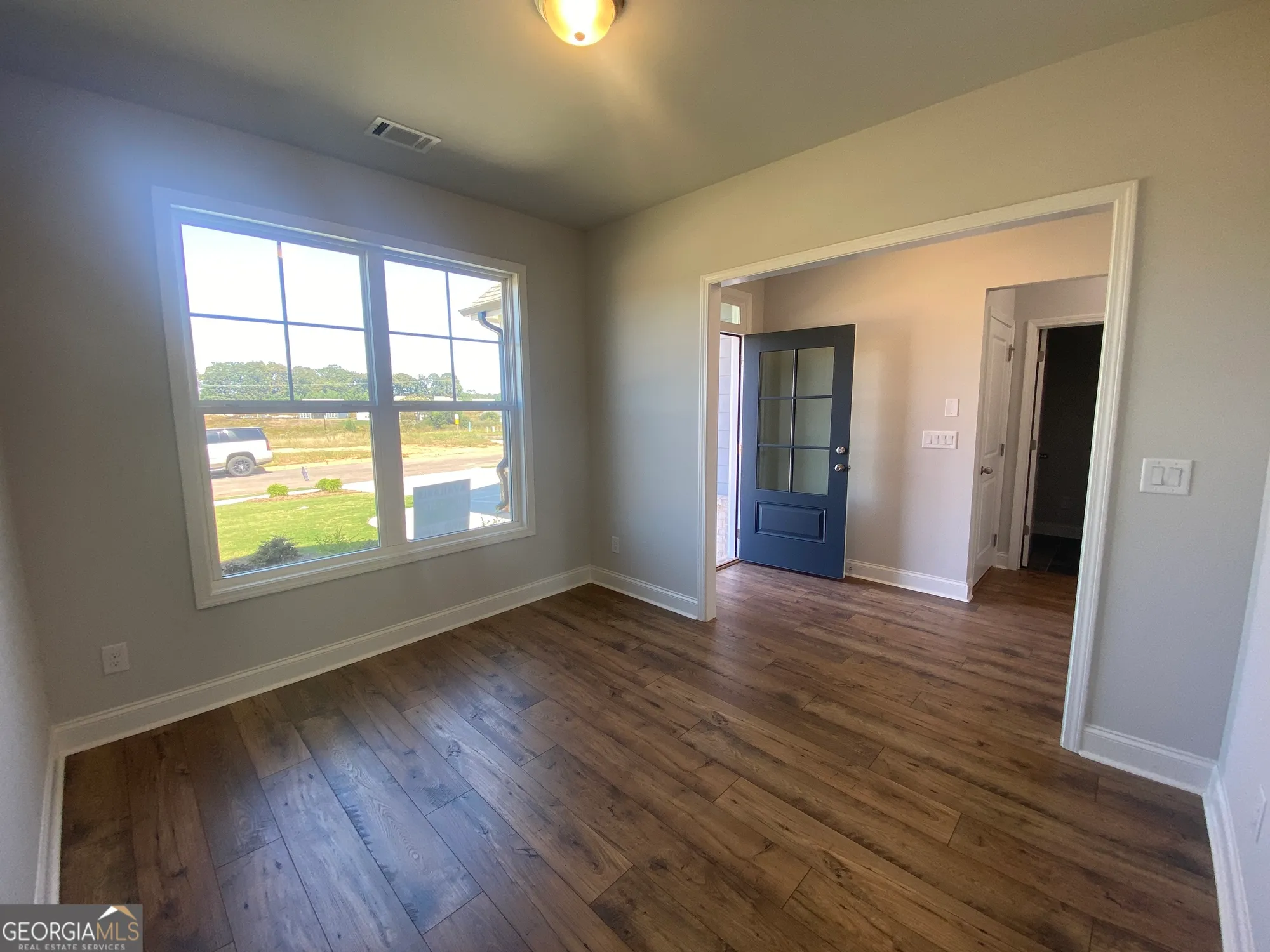 Property Slideshow image 7 of 61 | 372 glenside dr # 76, Jefferson, GA, 30549