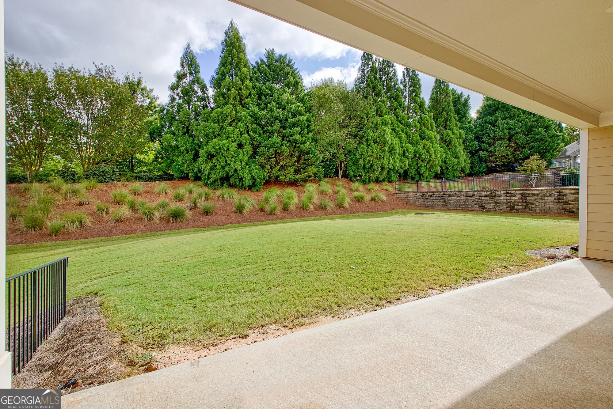 Property Slideshow image 35 of 66 | 305 anna ruby ct, Griffin, GA, 30223