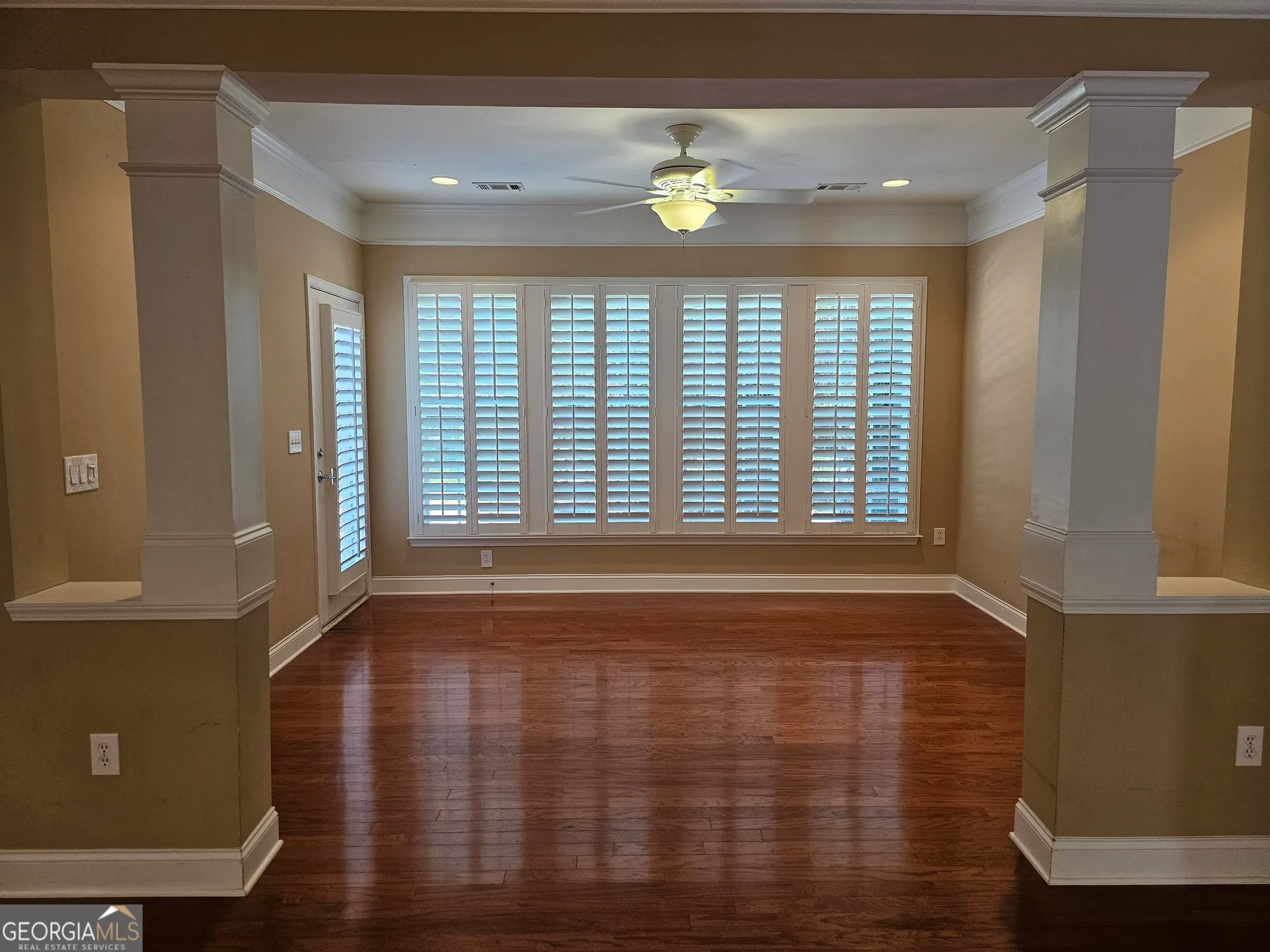 Property Slideshow image 10 of 41 | 5911 chimney rock dr, Hoschton, GA, 30548