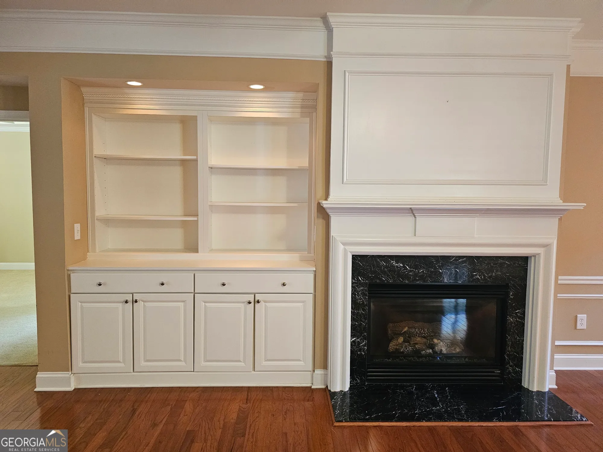 Property Slideshow image 18 of 41 | 5911 chimney rock dr, Hoschton, GA, 30548