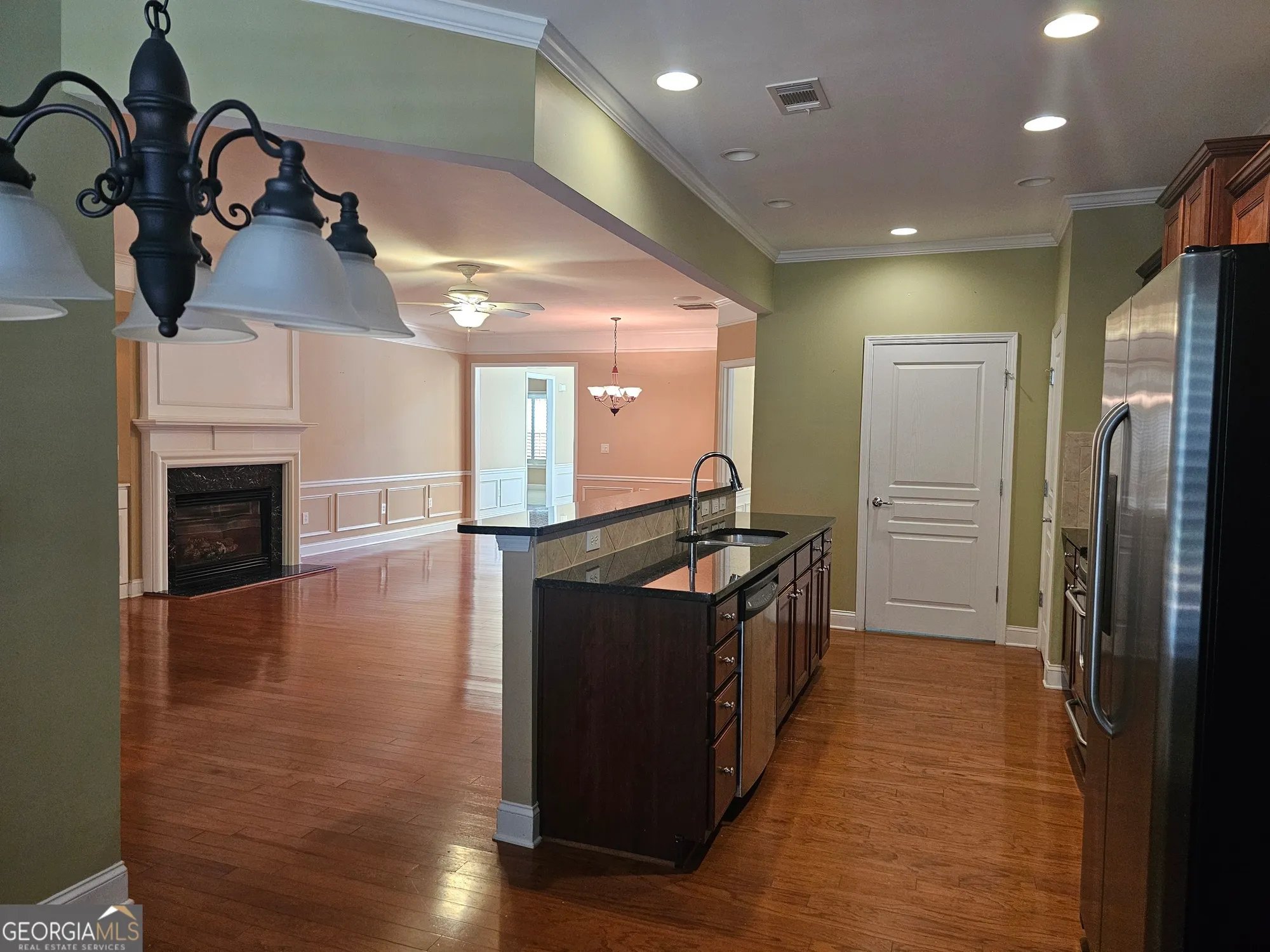 Property Slideshow image 16 of 41 | 5911 chimney rock dr, Hoschton, GA, 30548