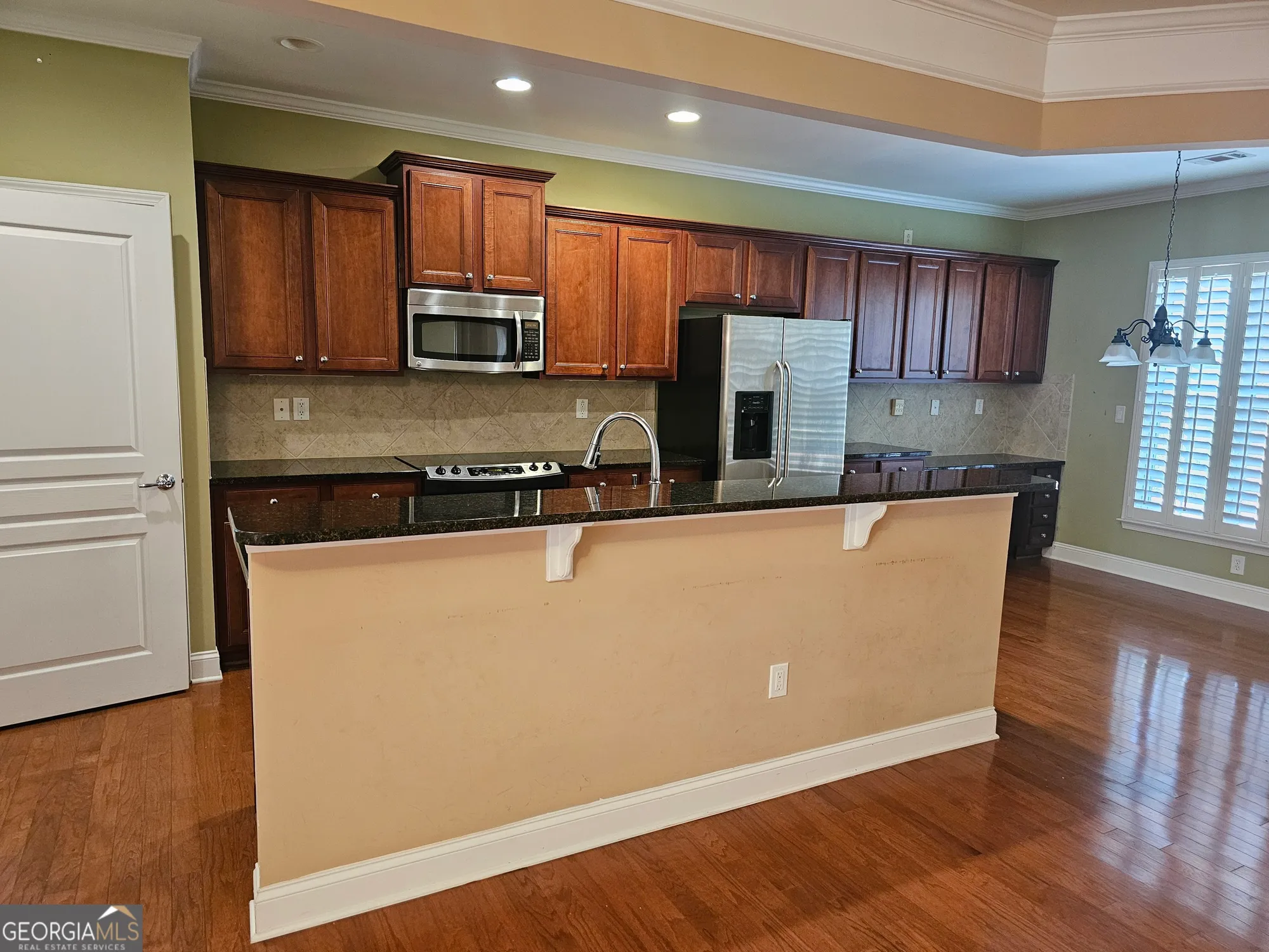 Property Slideshow image 12 of 41 | 5911 chimney rock dr, Hoschton, GA, 30548