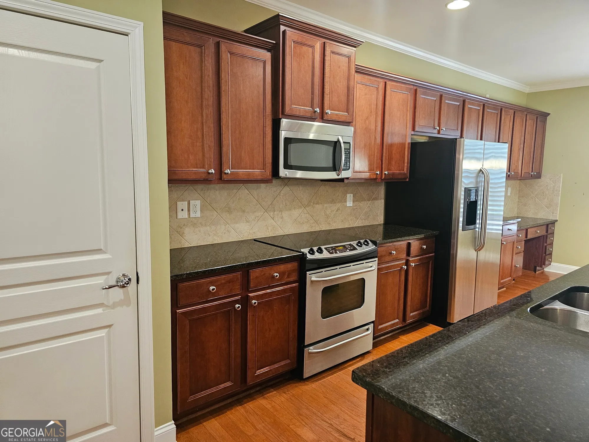 Property Slideshow image 20 of 41 | 5911 chimney rock dr, Hoschton, GA, 30548