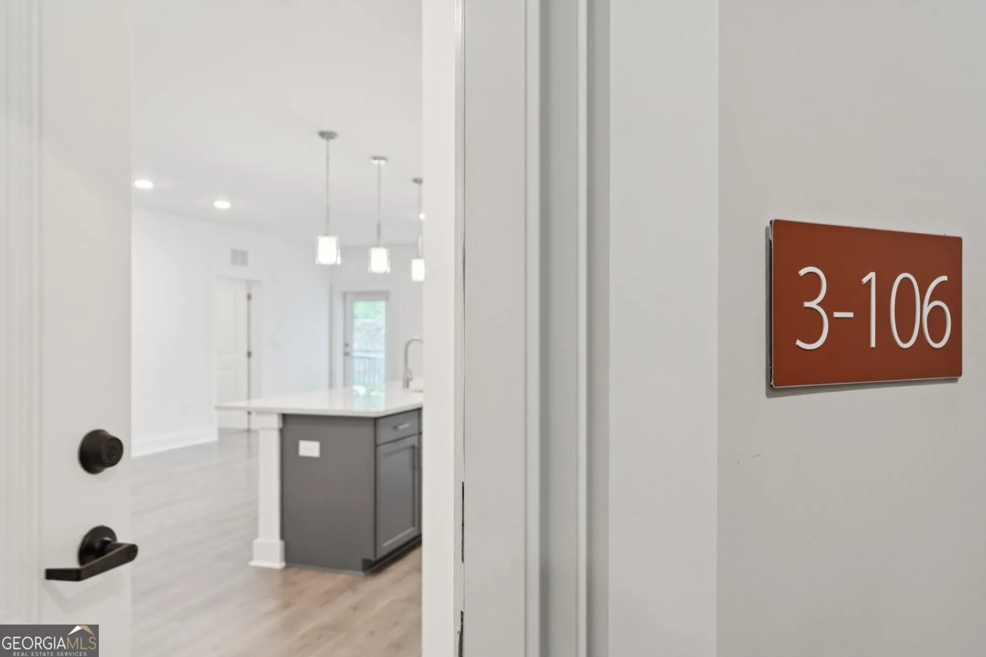 Property Slideshow image 3 of 46 | 3321 orwell way 3106, Cumming, GA, 30041