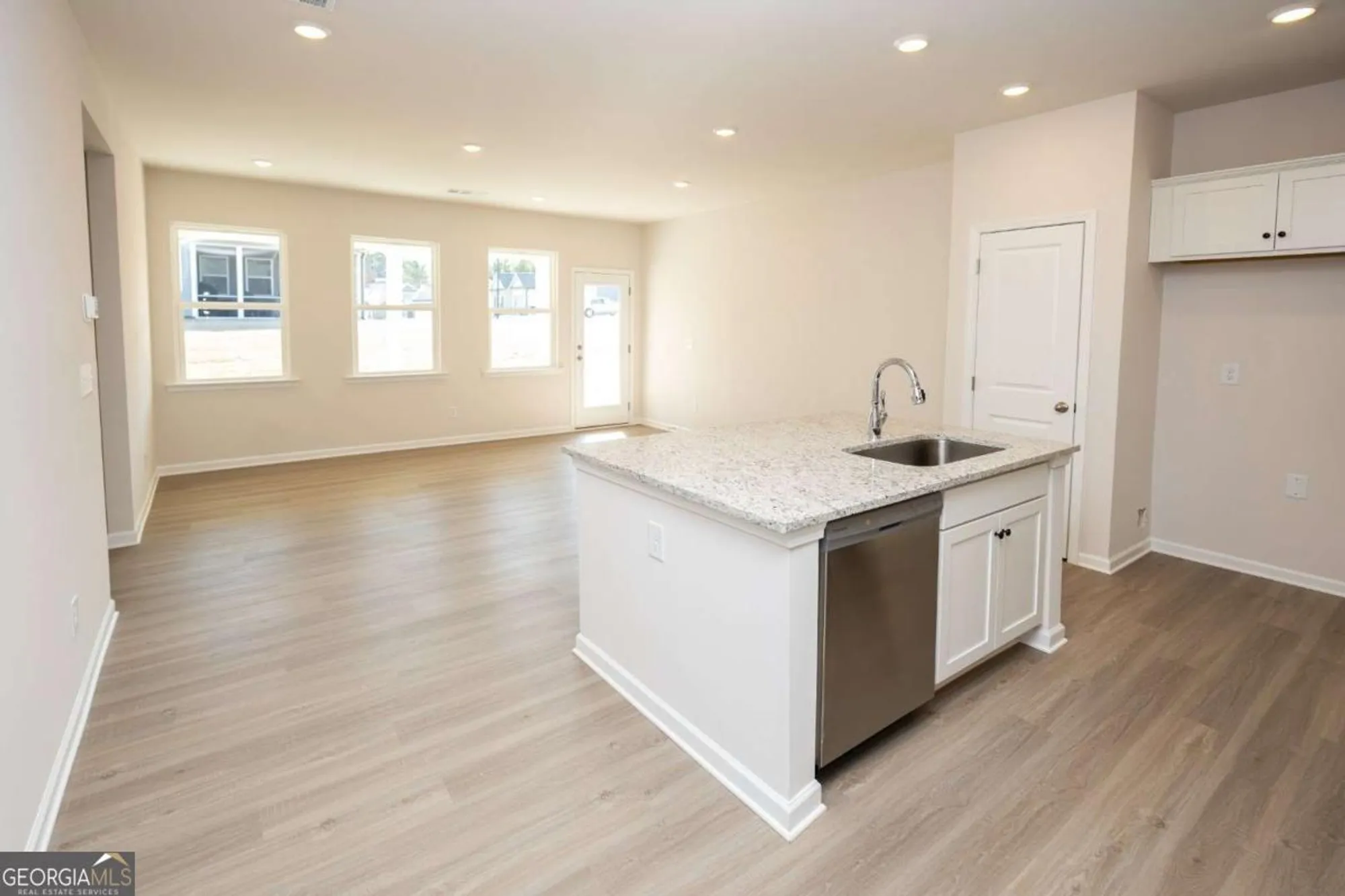 Property Slideshow image 4 of 32 | 27 rosebud ln # 37, Dallas, GA, 30132