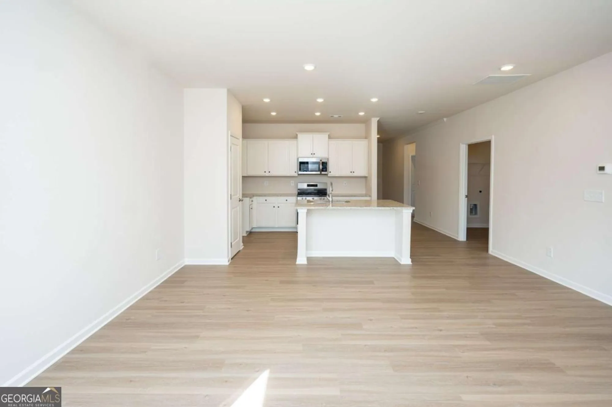 Property Slideshow image 8 of 32 | 27 rosebud ln # 37, Dallas, GA, 30132