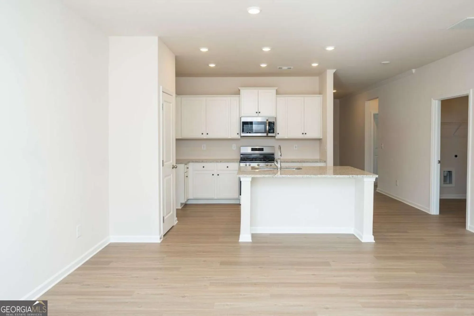 Property Slideshow image 7 of 32 | 27 rosebud ln # 37, Dallas, GA, 30132