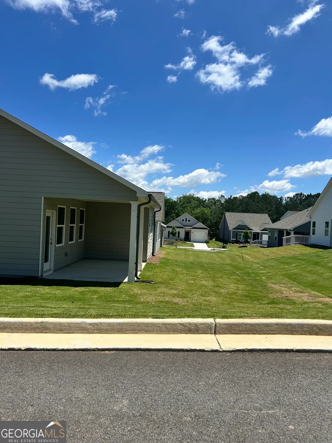 Property Slideshow image 28 of 32 | 27 rosebud ln # 37, Dallas, GA, 30132