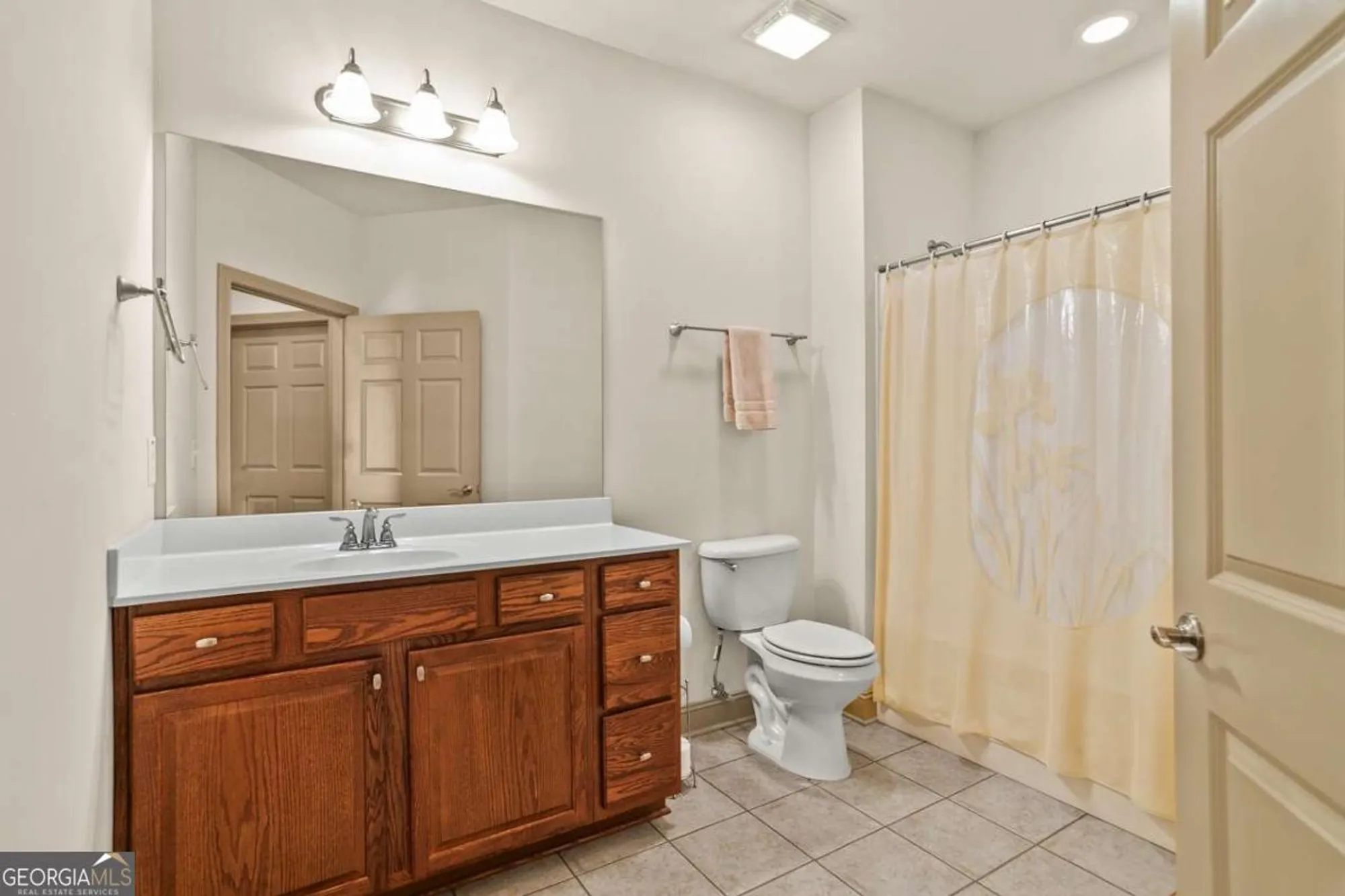 Property Slideshow image 33 of 46 | 120 chastain rd 1407, Kennesaw, GA, 30144