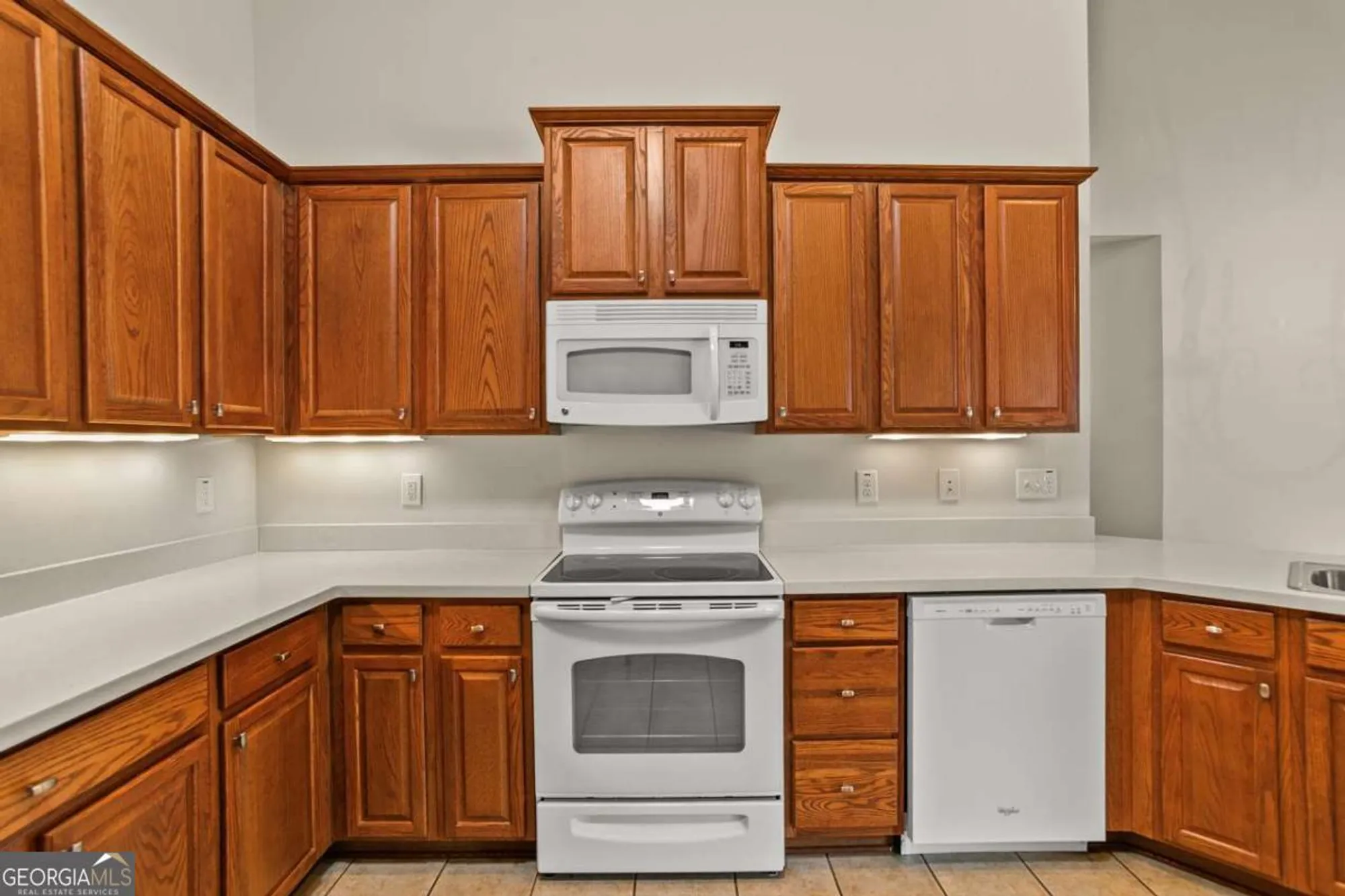 Property Slideshow image 14 of 46 | 120 chastain rd 1407, Kennesaw, GA, 30144