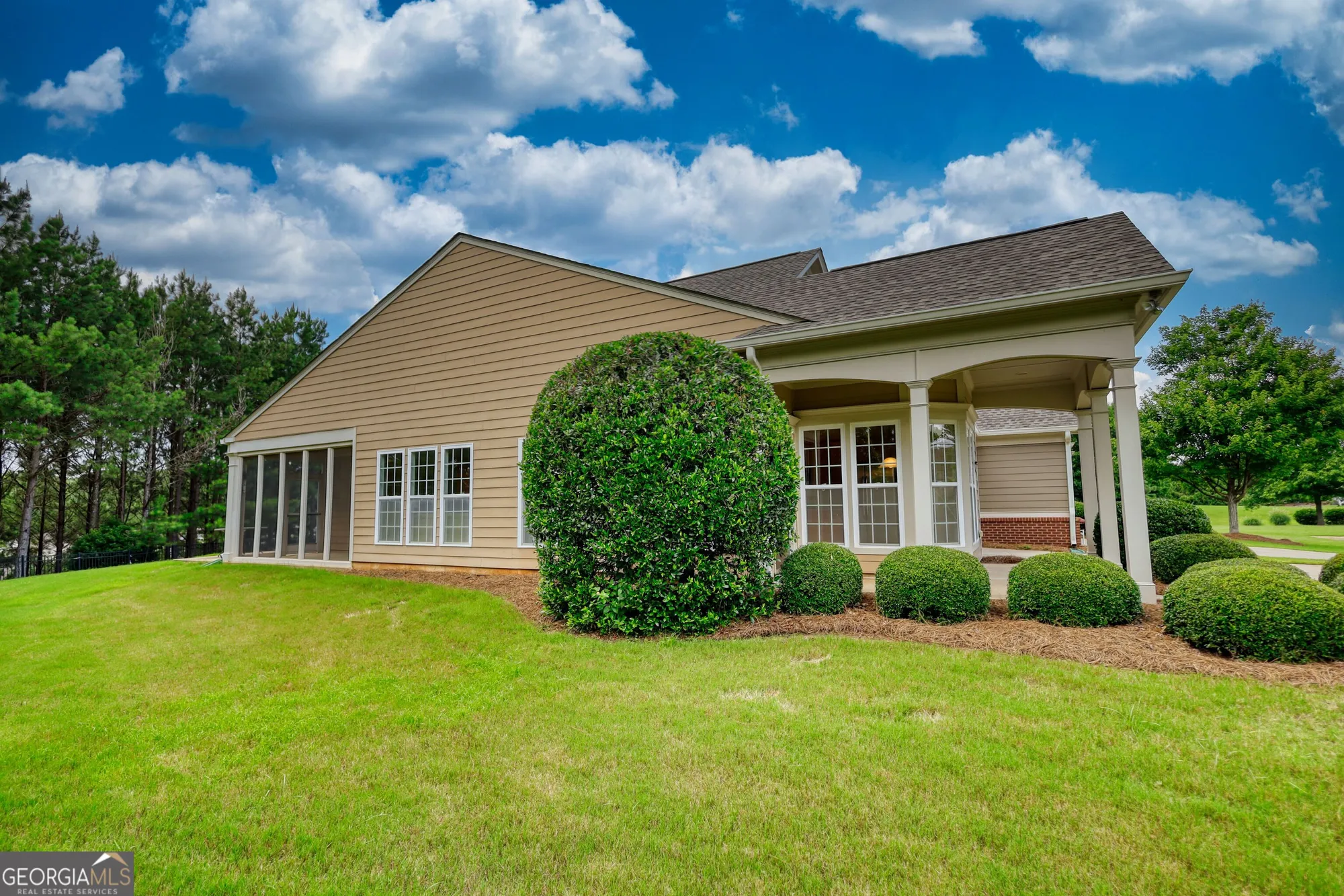 Property Slideshow image 12 of 48 | 1001 flat rock st, Greensboro, GA, 30642