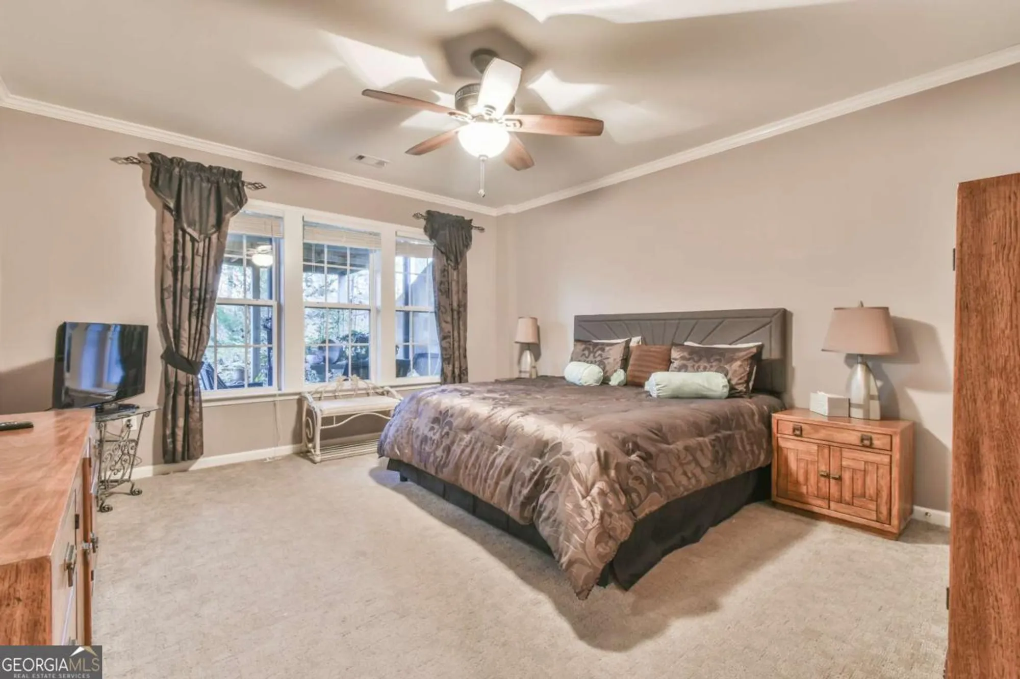 Property Slideshow image 50 of 60 | 6352 falling water ln, Hoschton, GA, 30548