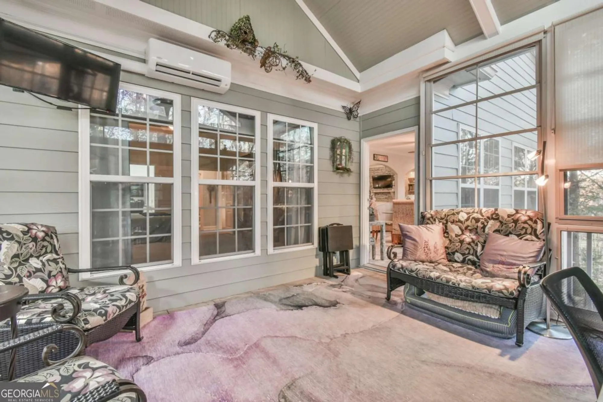 Property Slideshow image 26 of 60 | 6352 falling water ln, Hoschton, GA, 30548