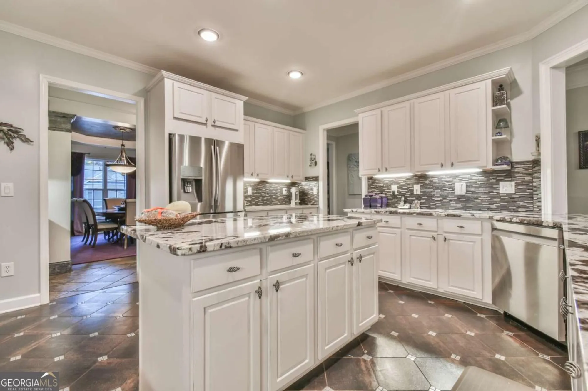 Property Slideshow image 9 of 60 | 6352 falling water ln, Hoschton, GA, 30548