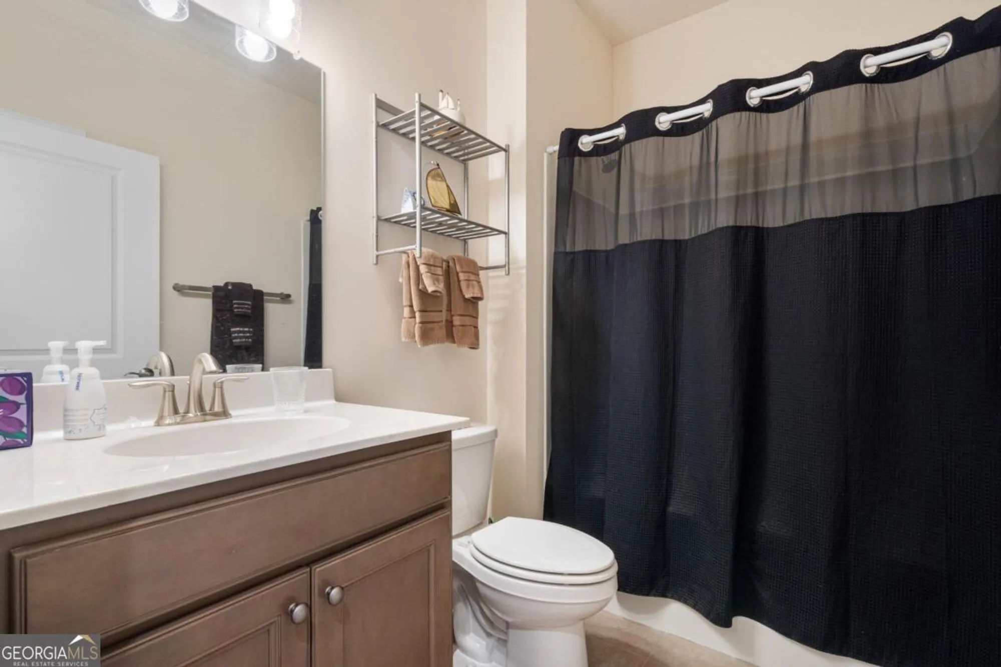 Property Slideshow image 10 of 52 | 1081 southwood way, Greensboro, GA, 30642