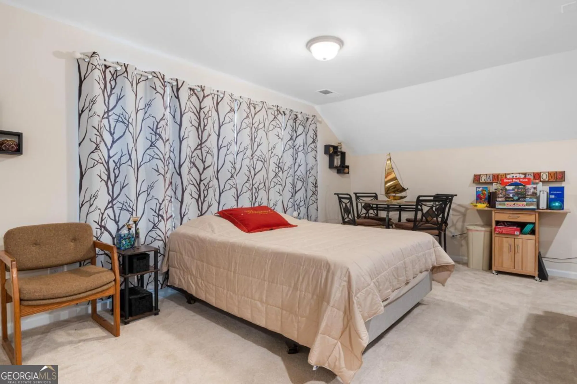 Property Slideshow image 29 of 52 | 1081 southwood way, Greensboro, GA, 30642