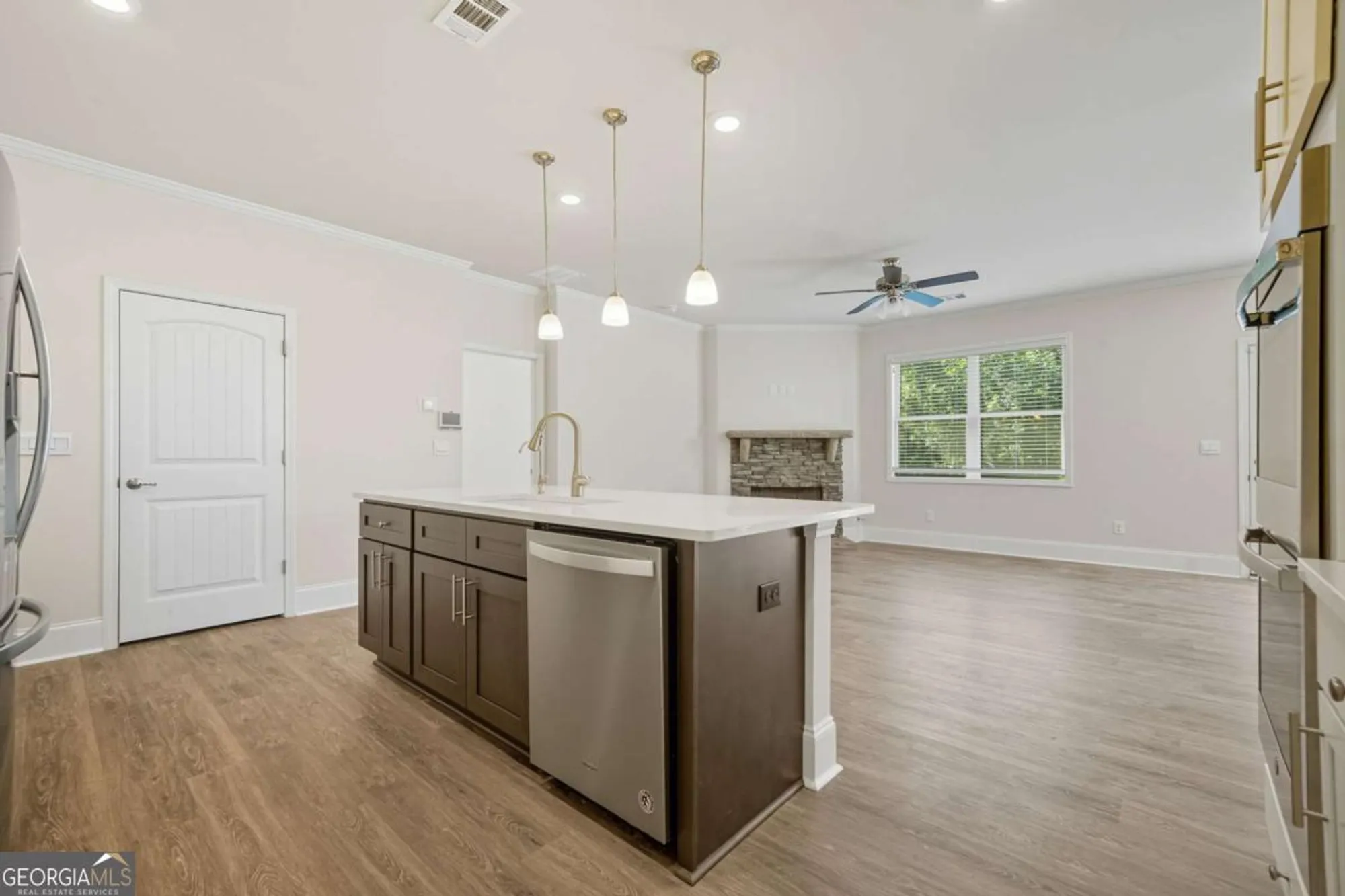 Property Slideshow image 15 of 63 | 724 broken arrow, Waleska, GA, 30183