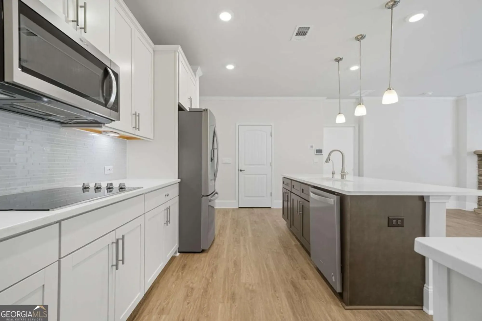 Property Slideshow image 12 of 63 | 724 broken arrow, Waleska, GA, 30183