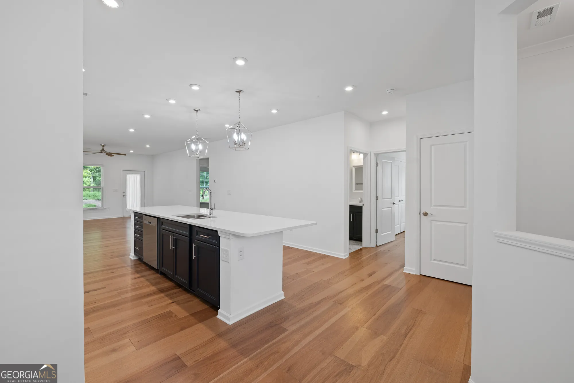 Property Slideshow image 4 of 42 | 1300 starboard way, Greensboro, GA, 30642