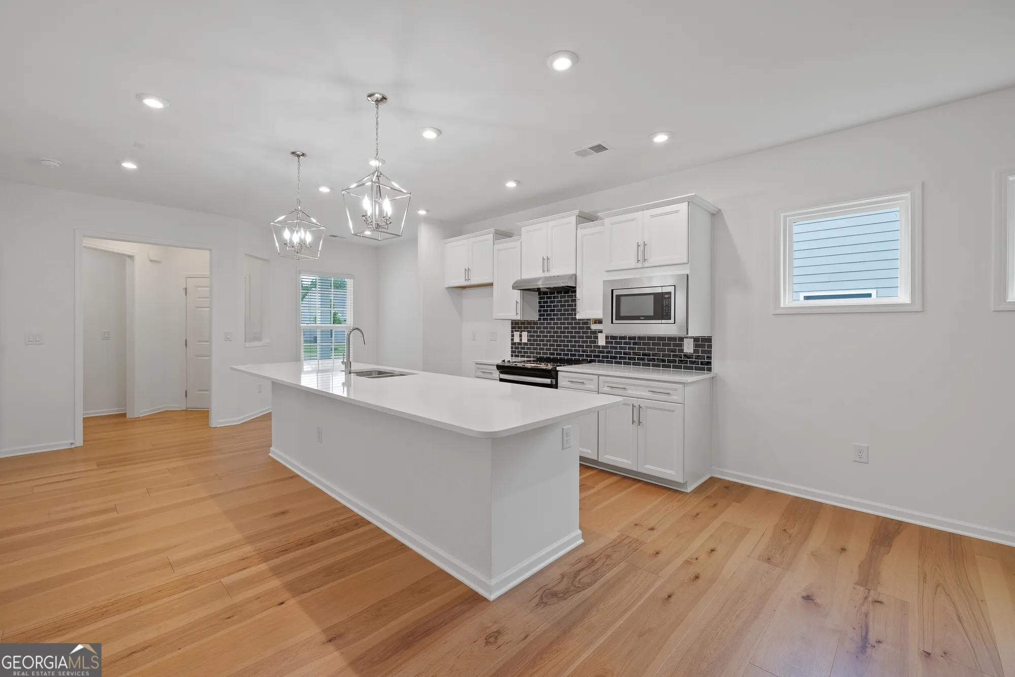 Property Slideshow image 8 of 42 | 1300 starboard way, Greensboro, GA, 30642