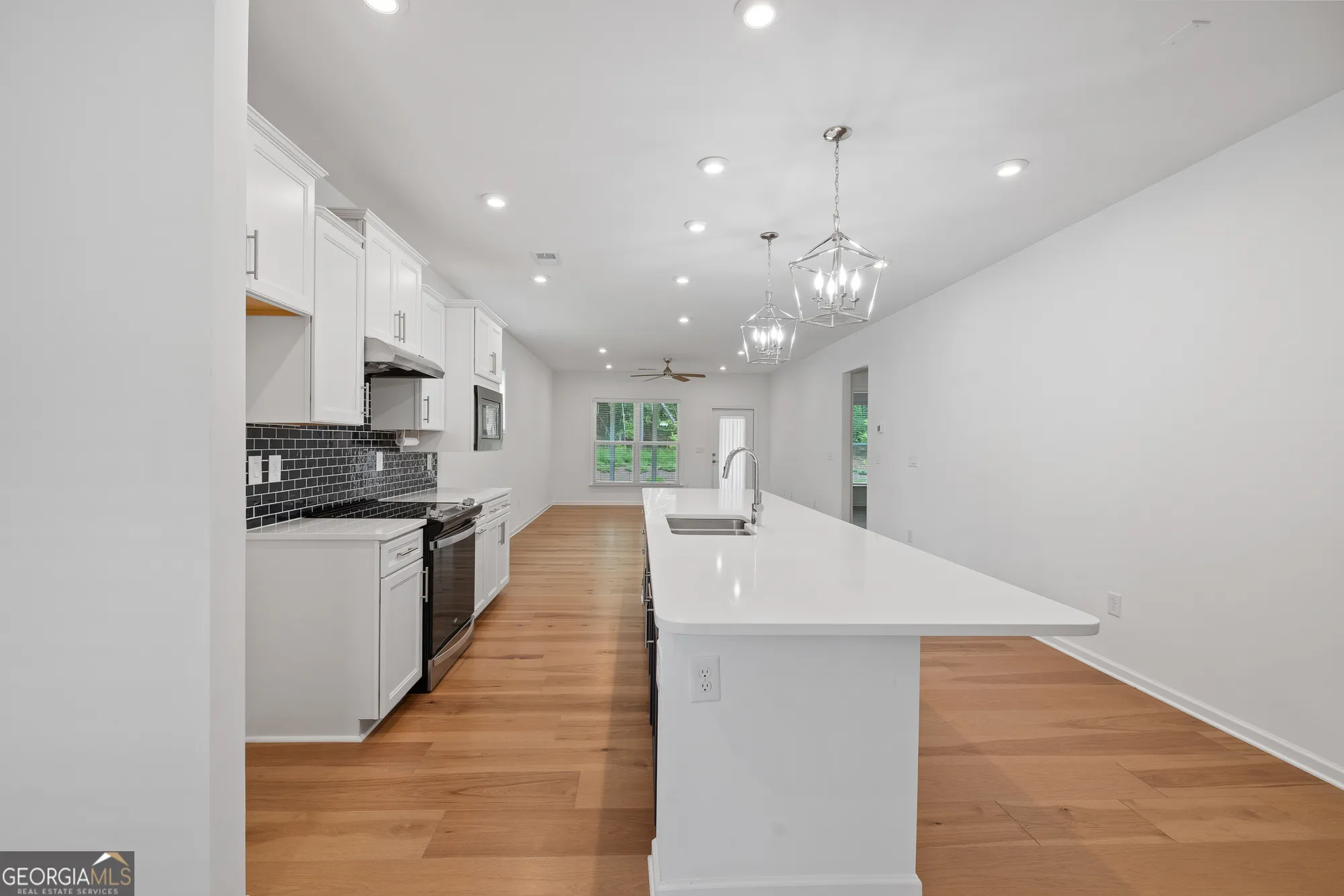 Property Slideshow image 5 of 42 | 1300 starboard way, Greensboro, GA, 30642