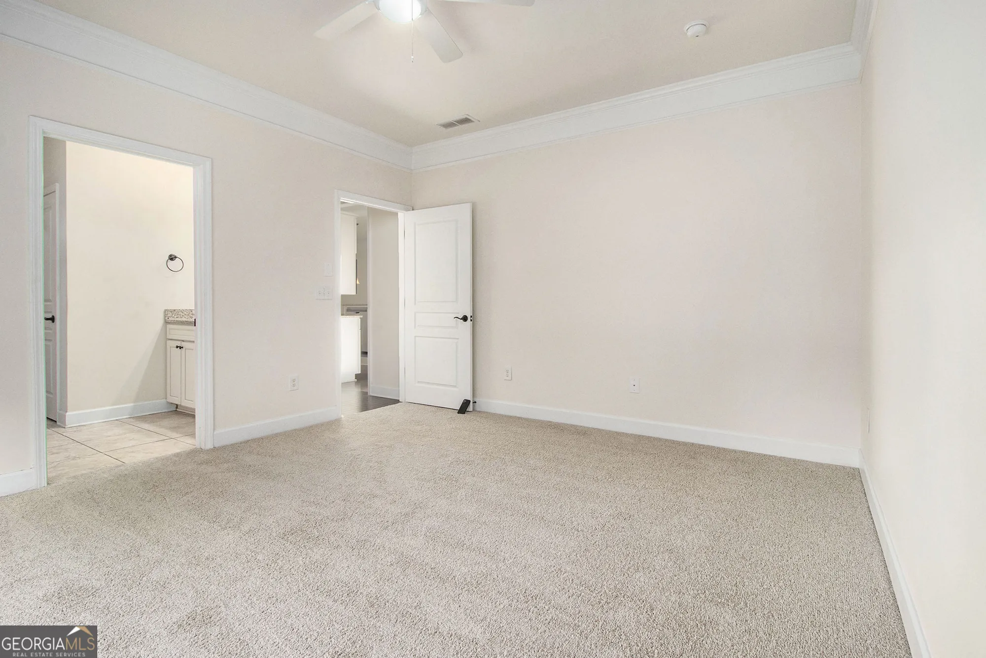 Property Slideshow image 15 of 24 | 607 larch looper dr, Griffin, GA, 30223