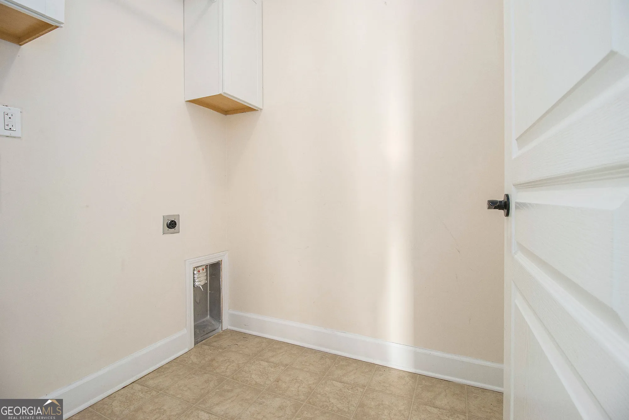 Property Slideshow image 13 of 24 | 607 larch looper dr, Griffin, GA, 30223