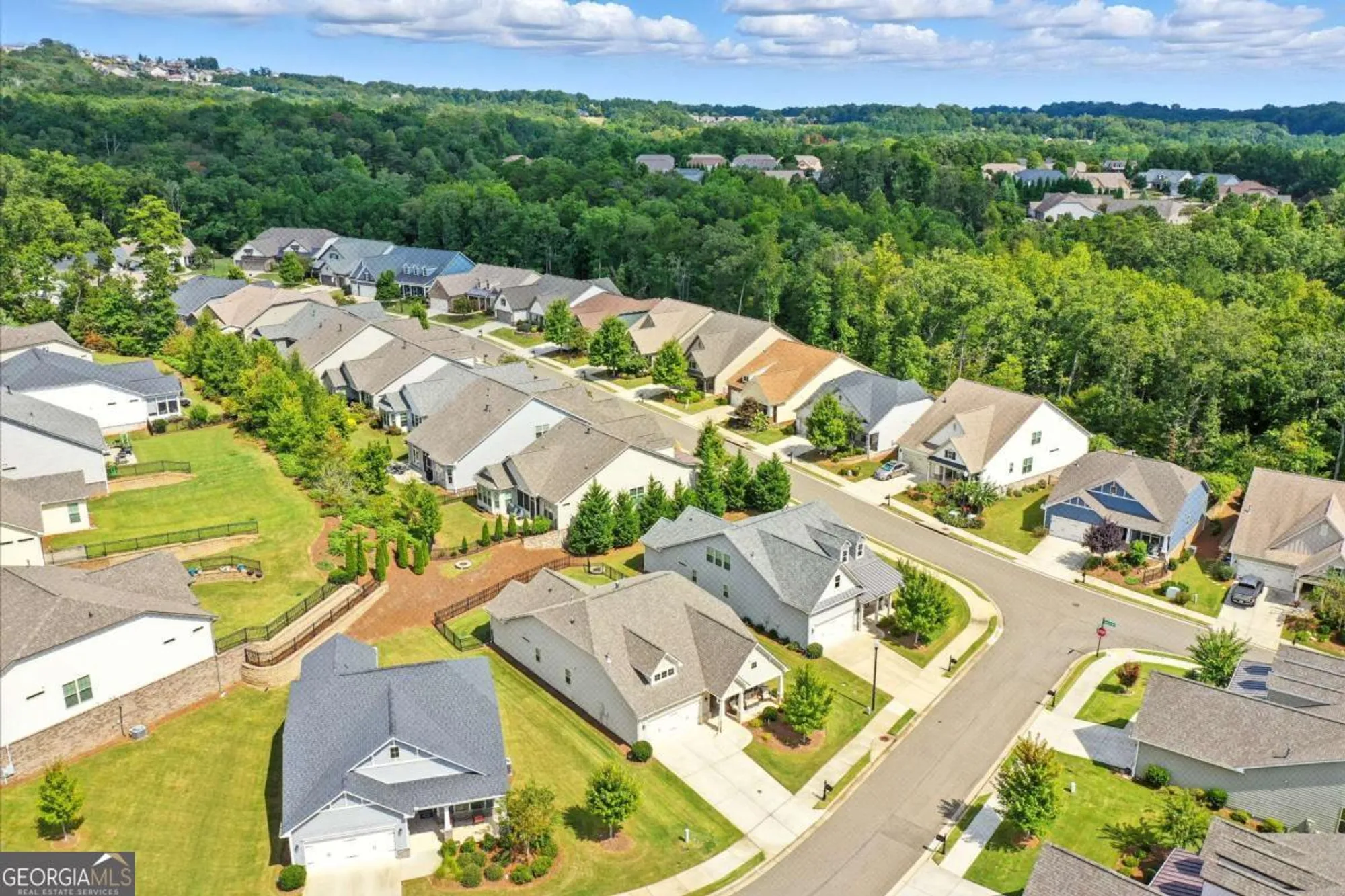 Property Slideshow image 10 of 40 | 402 laurel spring ct, Canton, GA, 30114