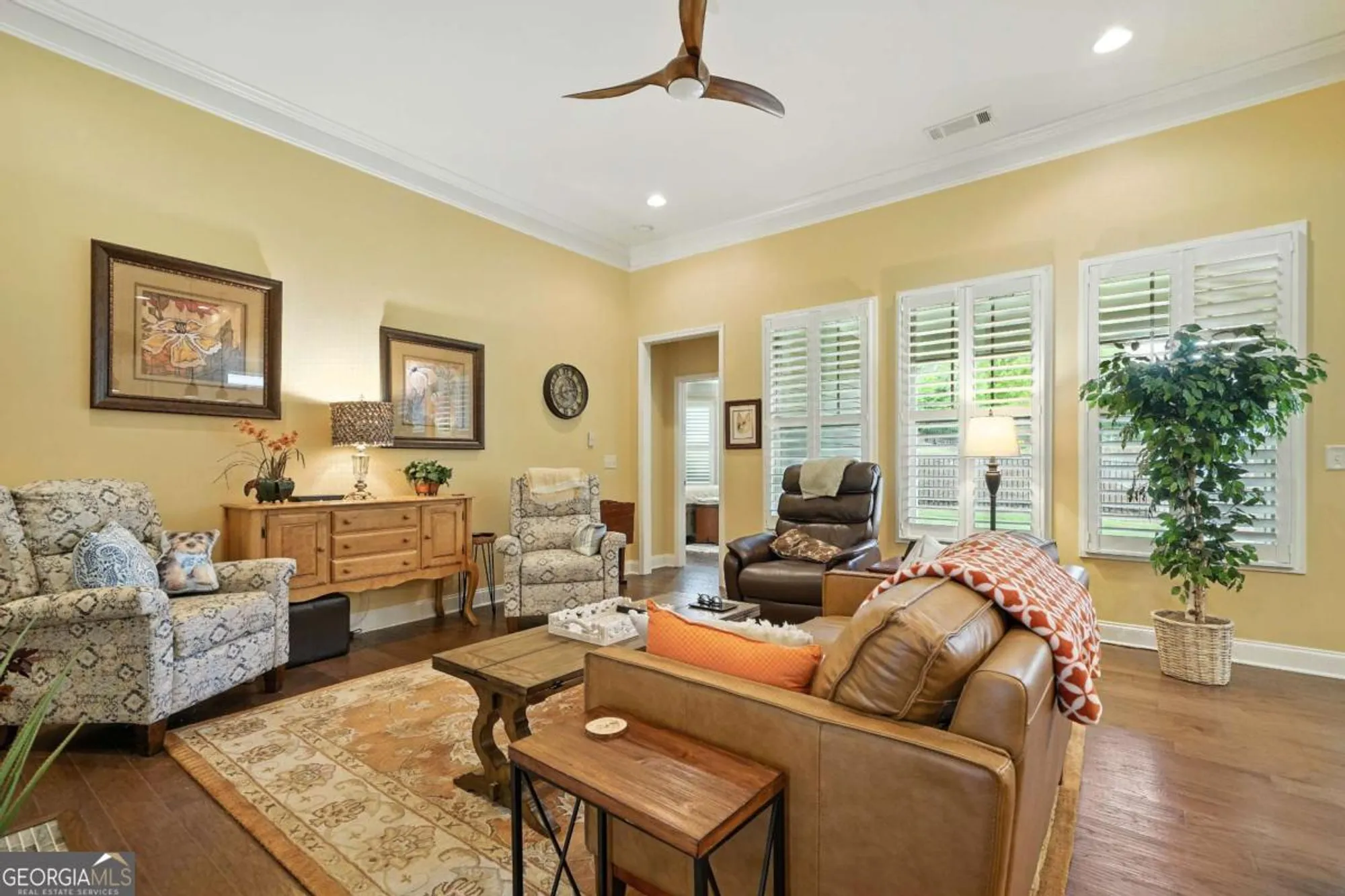 Property Slideshow image 29 of 40 | 402 laurel spring ct, Canton, GA, 30114