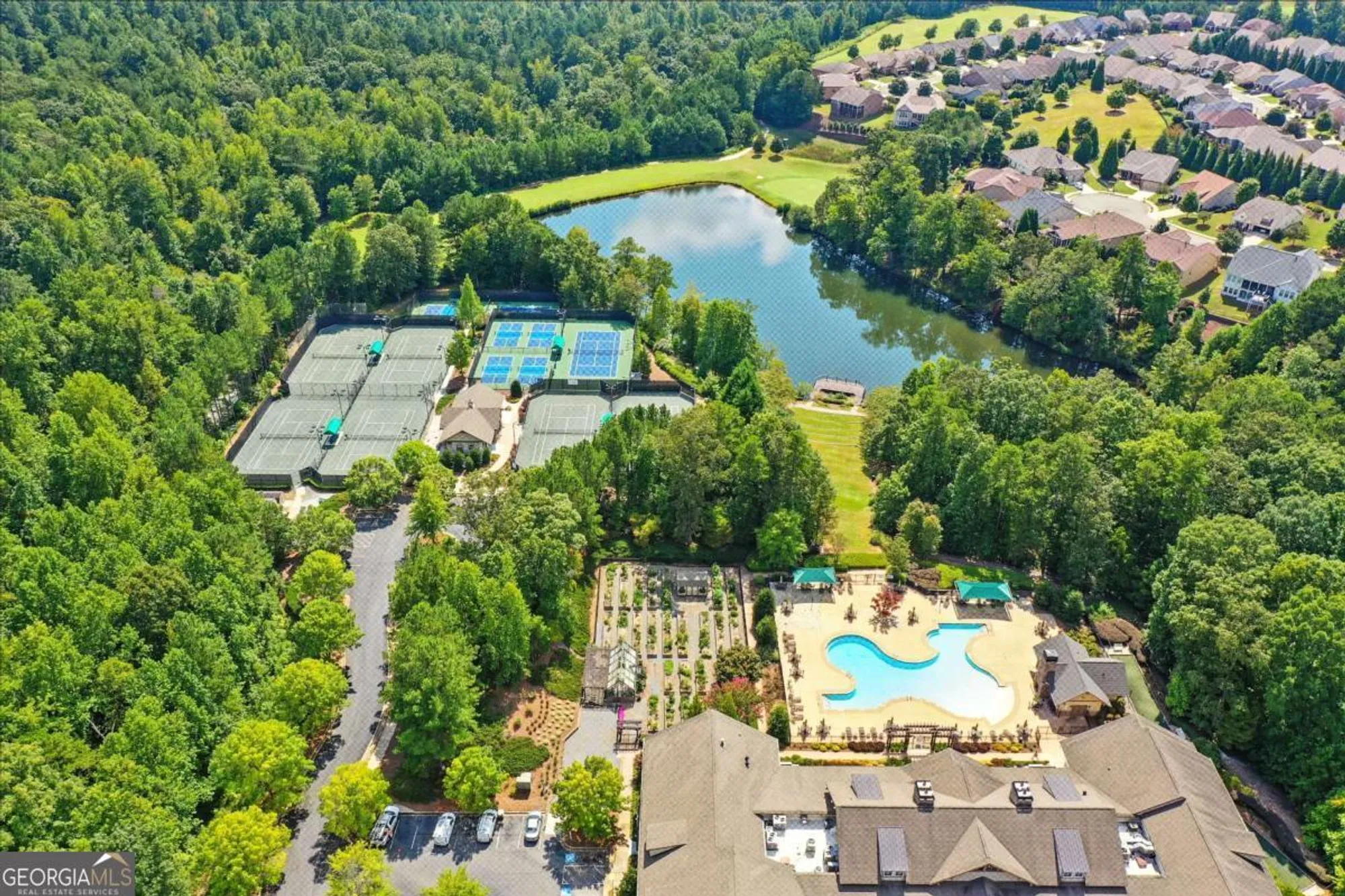 Property Slideshow image 13 of 40 | 402 laurel spring ct, Canton, GA, 30114